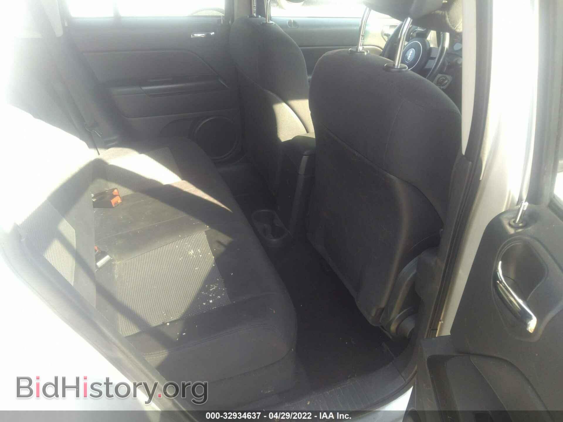 2011 JEEP COMPASS - VIN: 1J4NF1FB5BD210974 - Photo 8