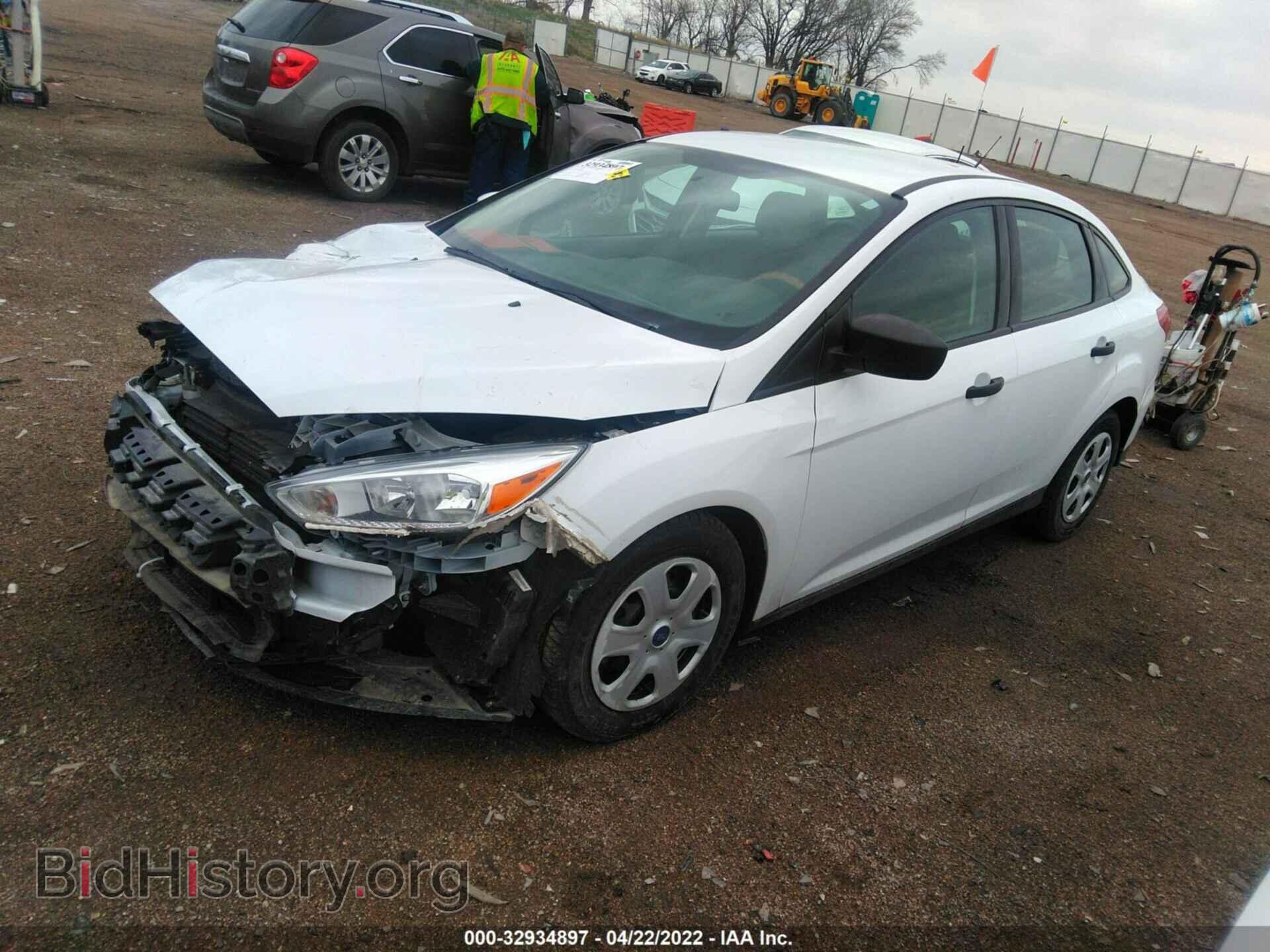 2018 FORD FOCUS - VIN: 1FADP3E28JL244607 - Photo 2