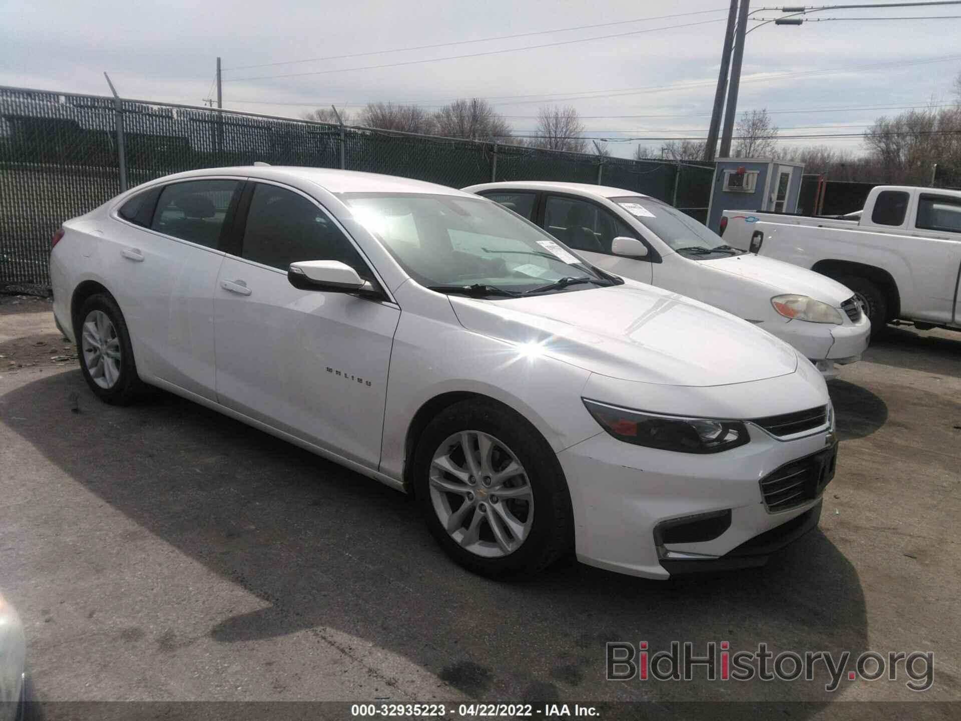 Photo 1G1ZD5ST3JF248802 - CHEVROLET MALIBU 2018