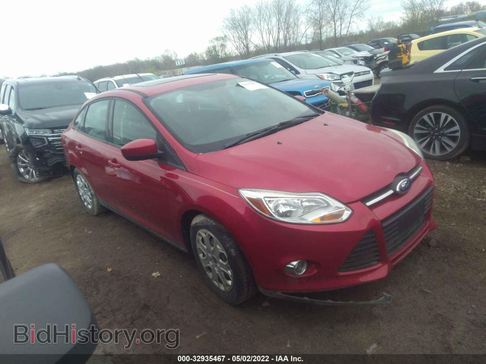 Photo 1FAHP3F29CL272662 - FORD FOCUS 2012