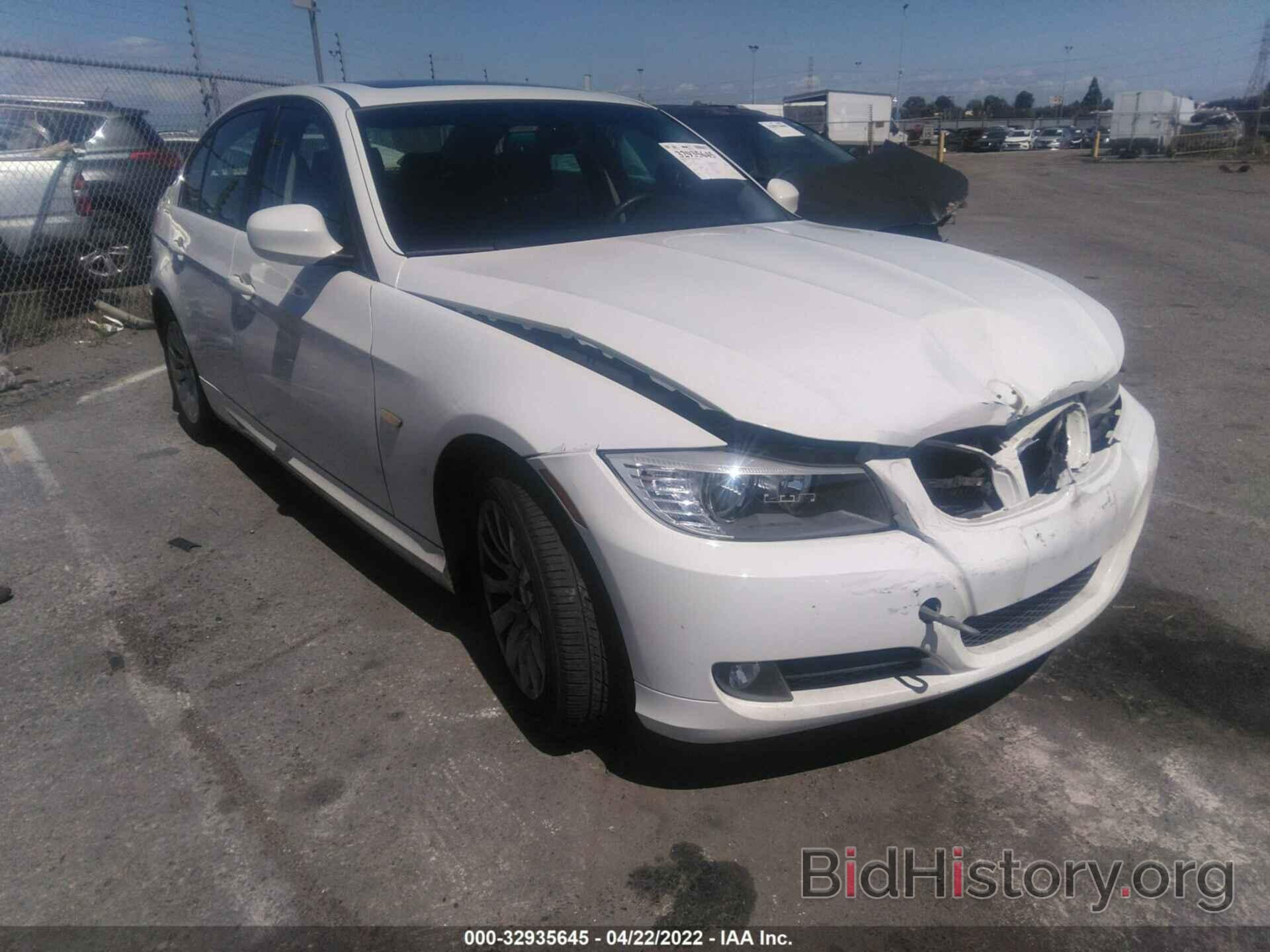 Photo WBAPH53539A436227 - BMW 3 SERIES 2009