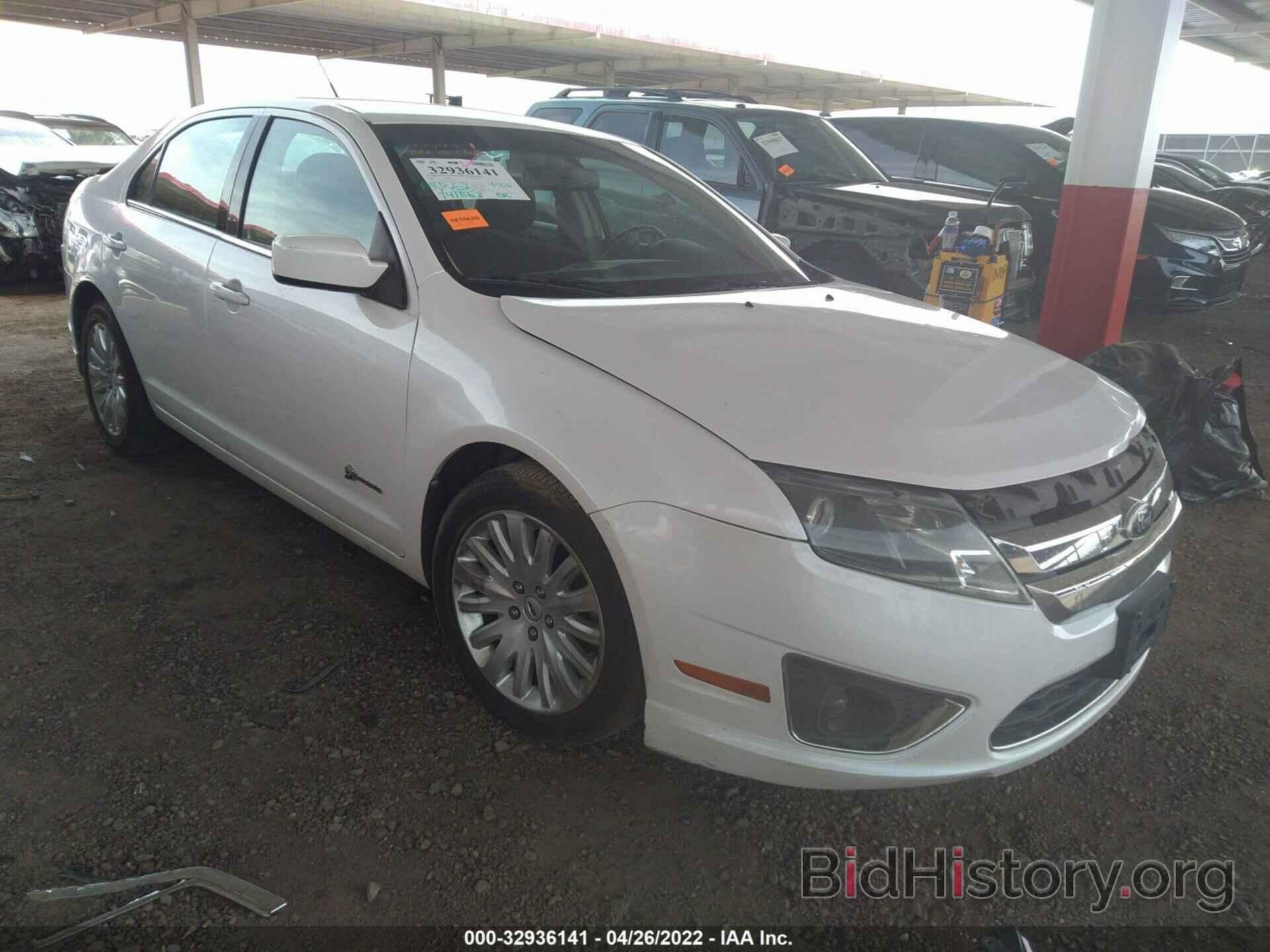 Photo 3FADP0L38AR309130 - FORD FUSION 2010