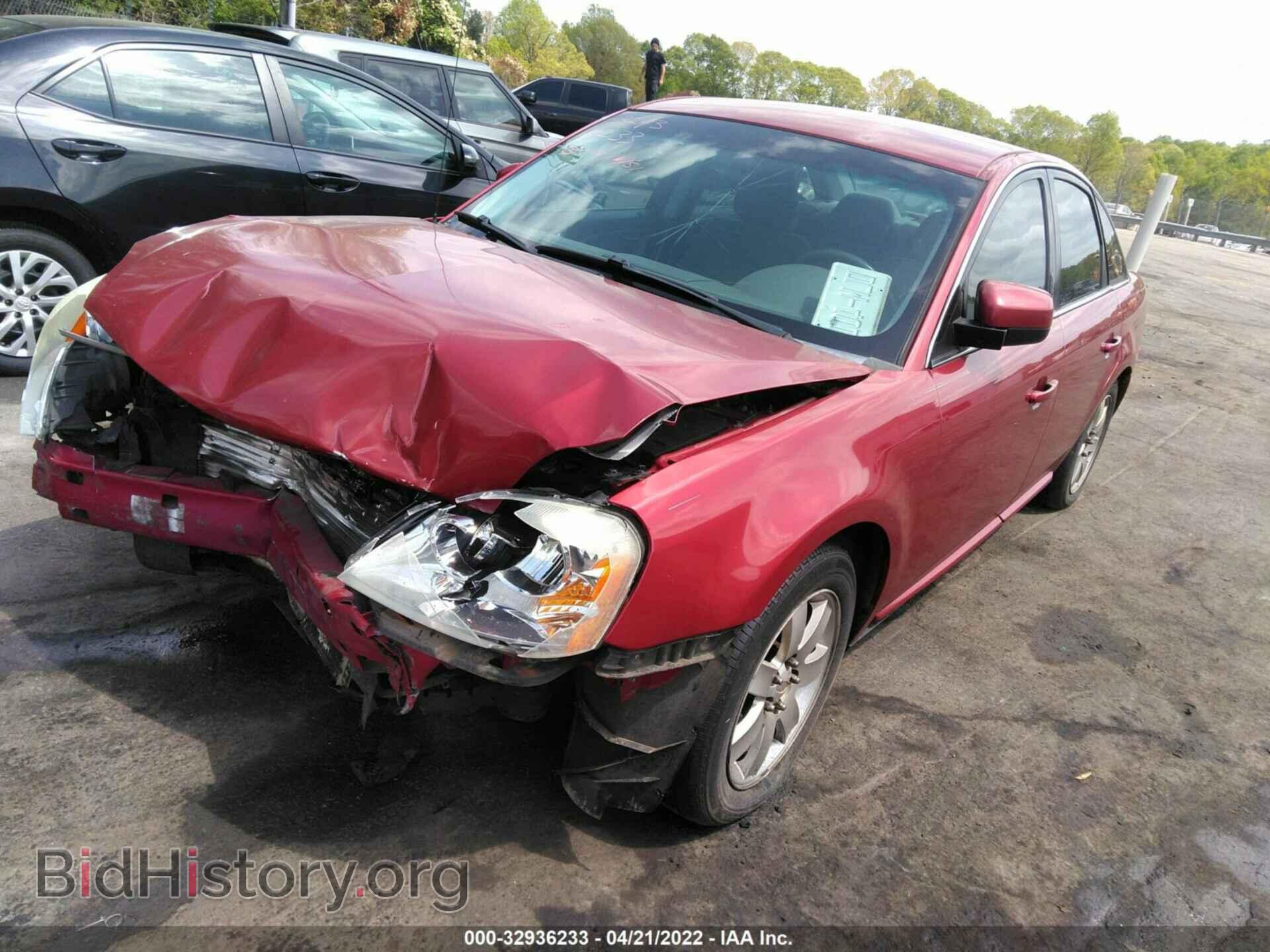2007 FORD FIVE HUNDRED - VIN: 1FAFP24177G100589 - Фото 2