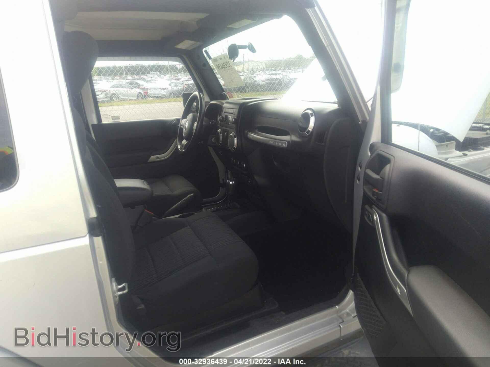 2011 JEEP WRANGLER - VIN: 1J4AA5D19BL618138 - Фото 5