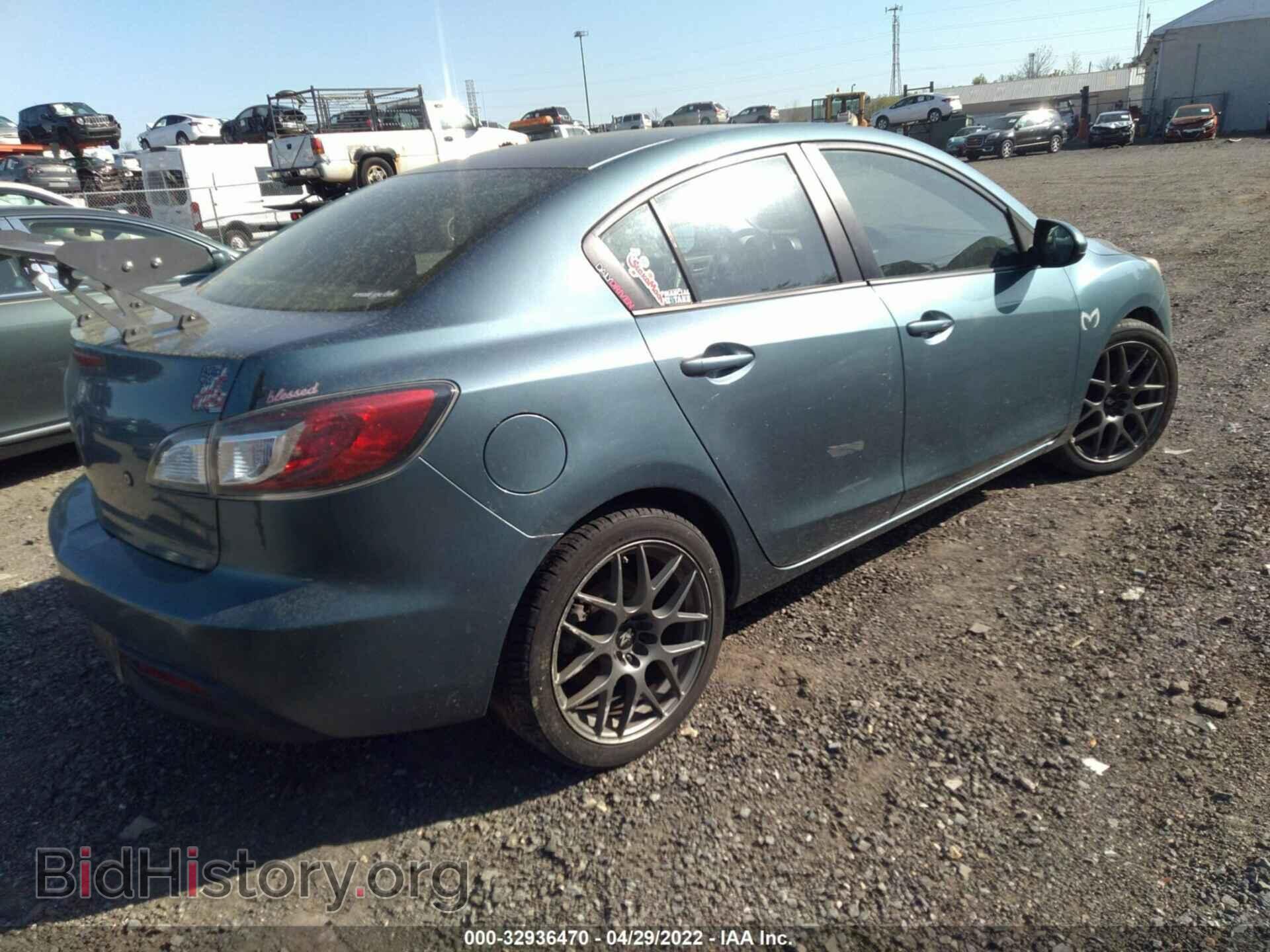 2011 MAZDA MAZDA3 - VIN: JM1BL1UG6B1446891 - Фото 4