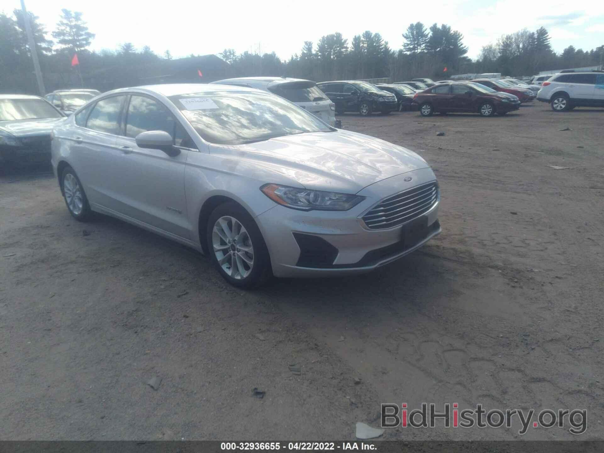 Photo 3FA6P0LU6KR241221 - FORD FUSION HYBRID 2019