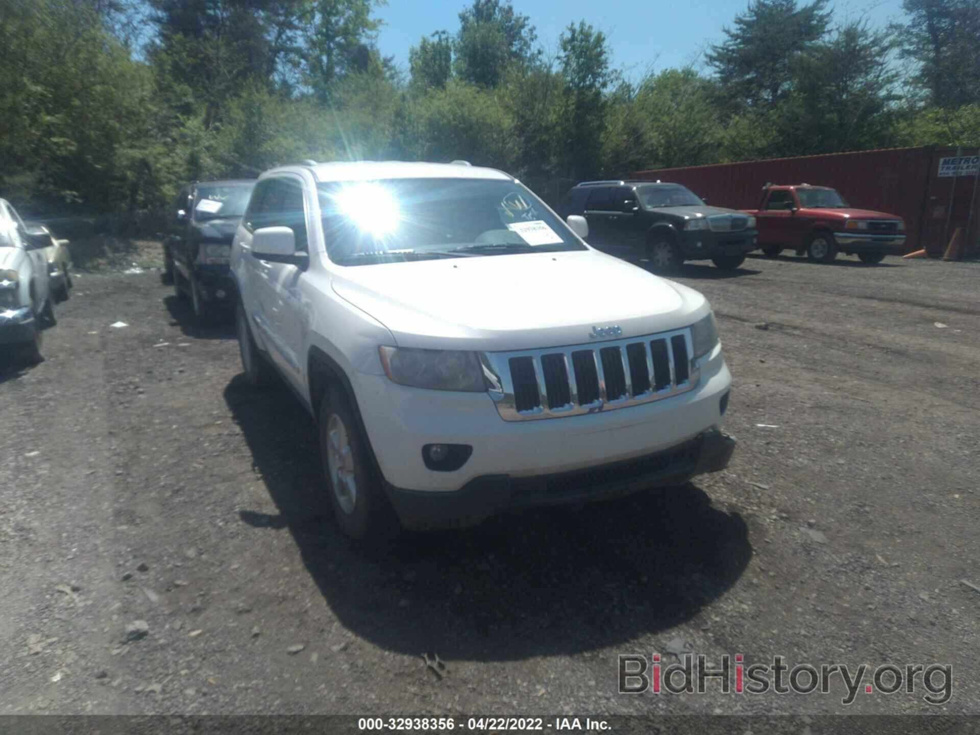 Photo 1J4RS4GG0BC588232 - JEEP GRAND CHEROKEE 2011