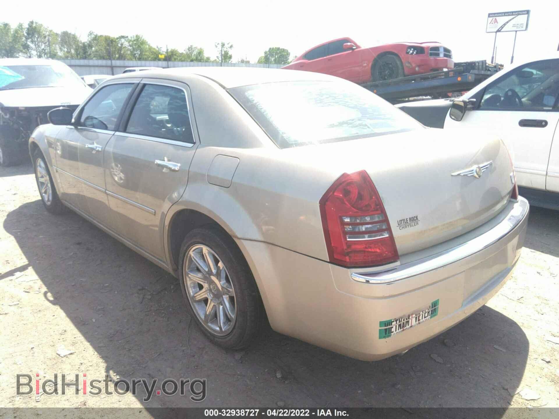 2006 CHRYSLER 300 - VIN: 2C3KA63H36H356493 - Фото 3
