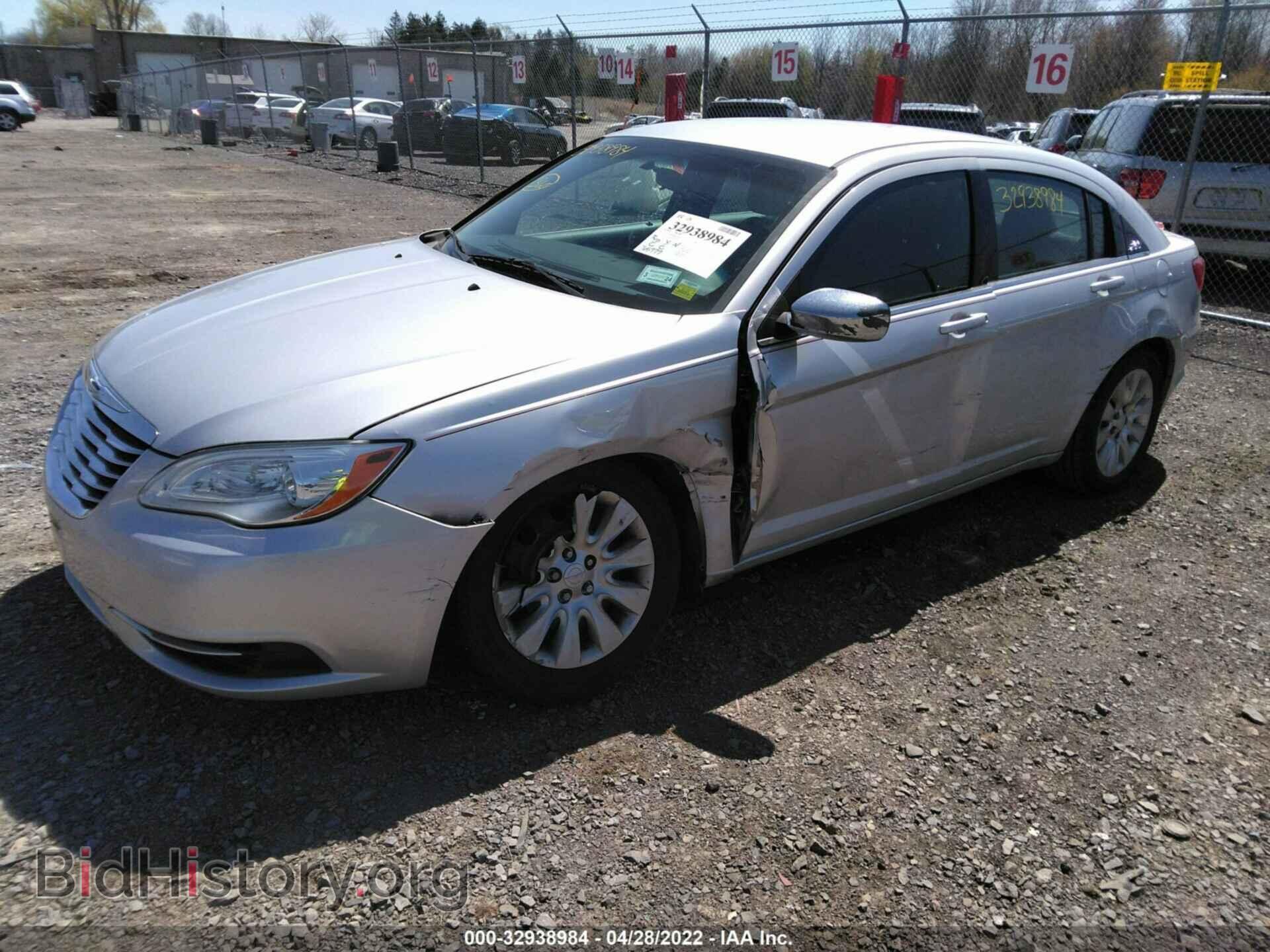 2012 CHRYSLER 200 - VIN: 1C3CCBABXCN281767 - Фото 2