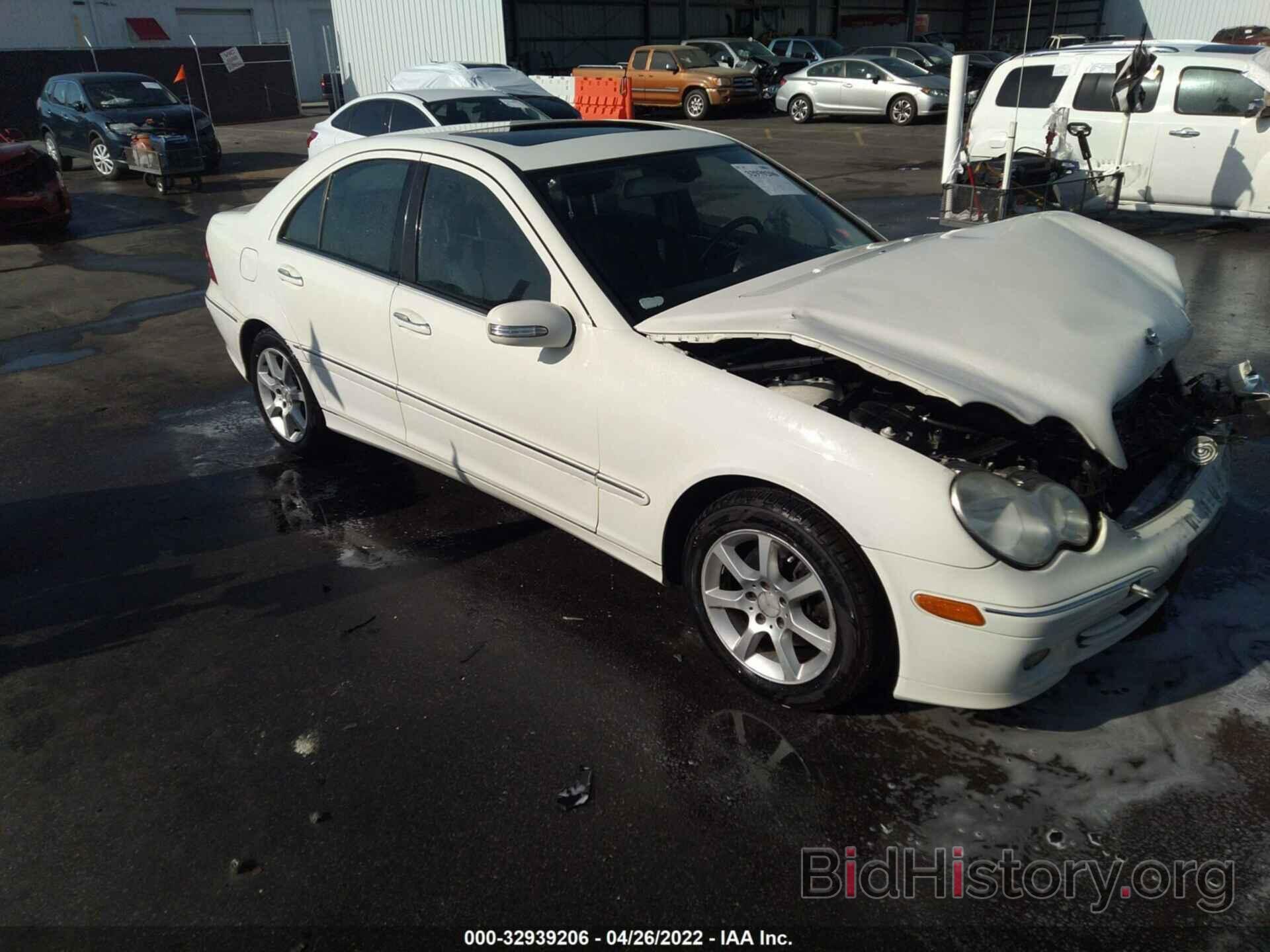 Photo WDBRF92H37F931157 - MERCEDES-BENZ C-CLASS 2007