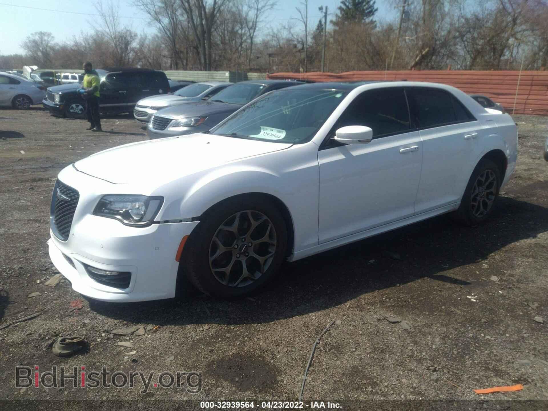 2018 CHRYSLER 300 - VIN: 2C3CCAGG1JH120467 - Фото 2