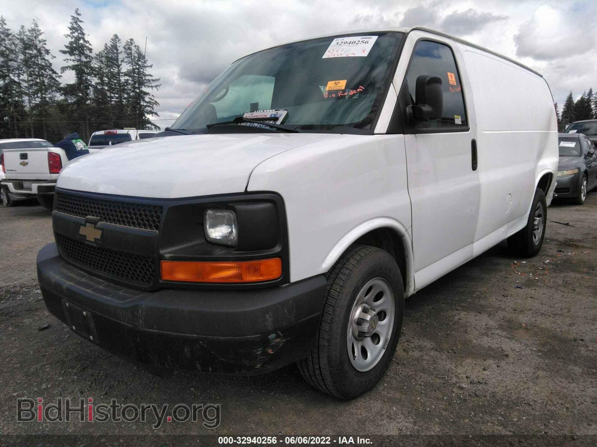 2013 CHEVROLET EXPRESS CARGO VAN - VIN: 1GCSGAFX0D1160118 - Фото 2