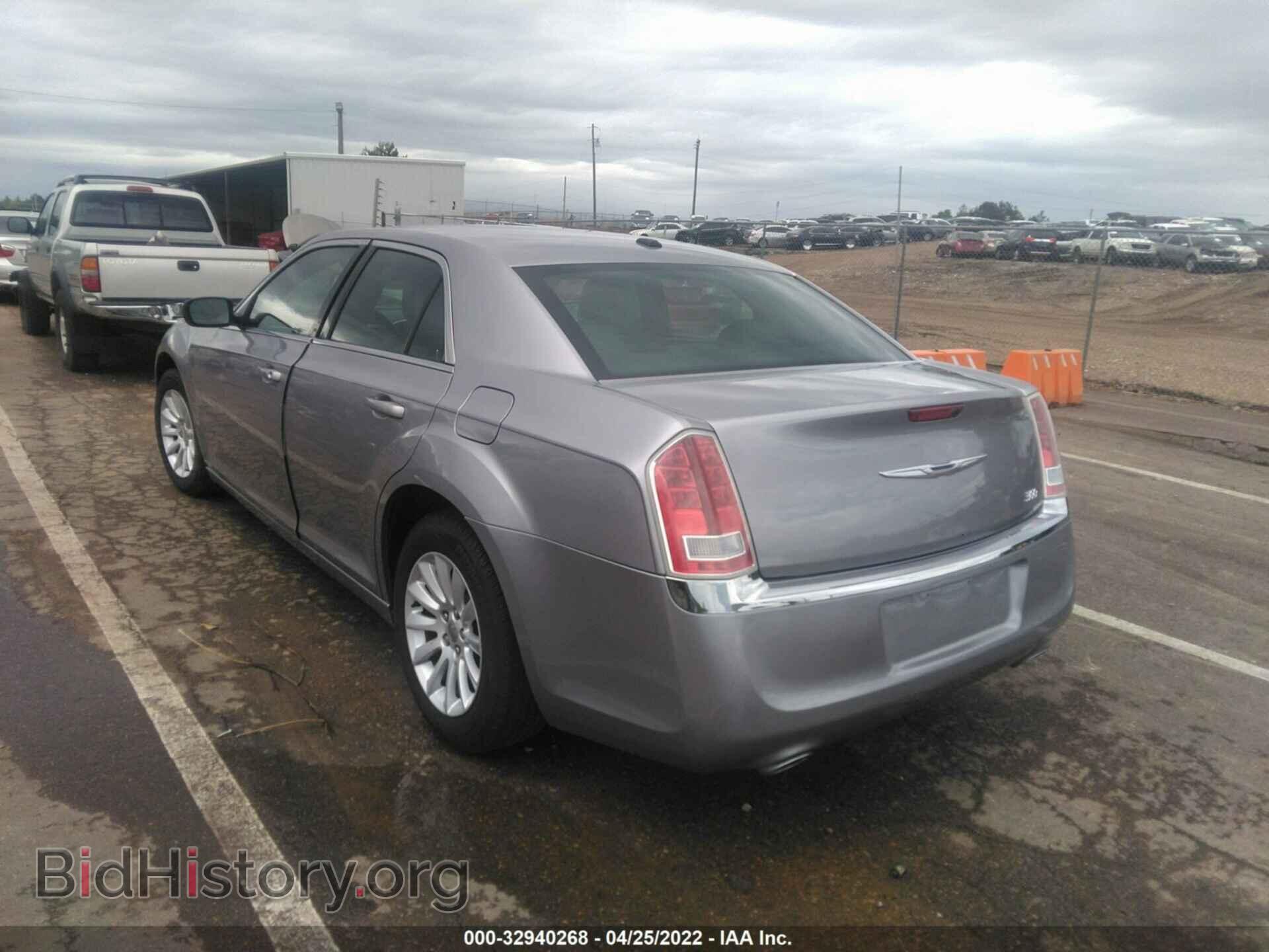 2013 CHRYSLER 300 - VIN: 2C3CCAAG9DH703401 - Фото 3