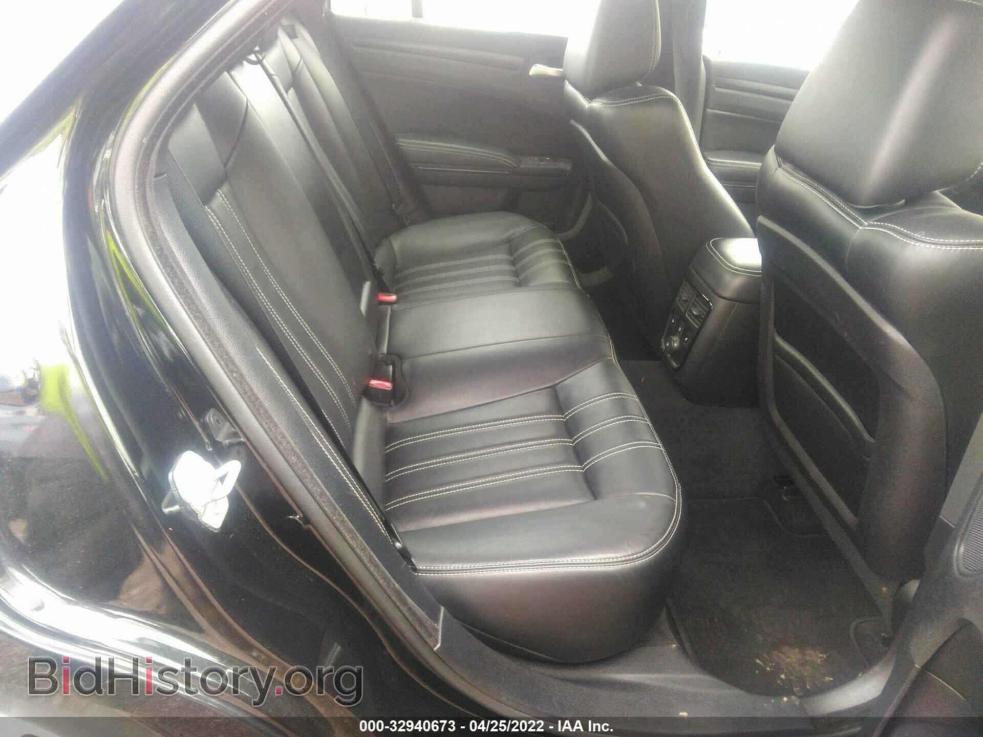 2013 CHRYSLER 300 - VIN: 2C3CCABT4DH529880 - Фото 8