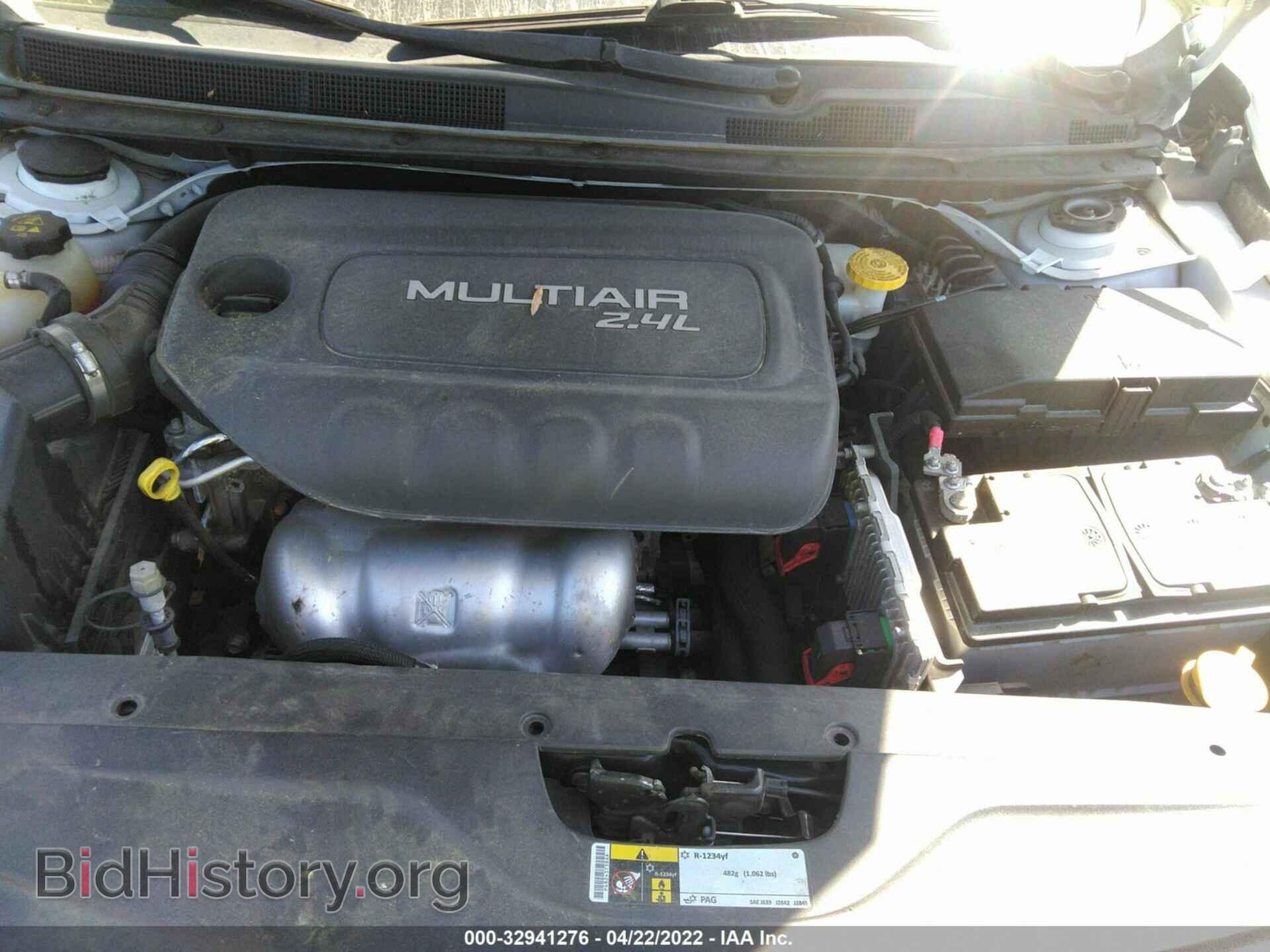 2015 CHRYSLER 200 - VIN: 1C3CCCAB2FN657100 - Фото 10