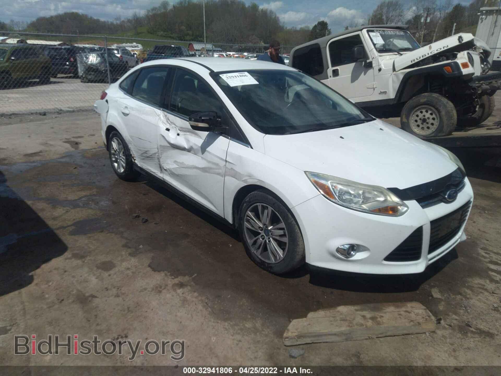 Photo 1FAHP3H27CL162979 - FORD FOCUS 2012