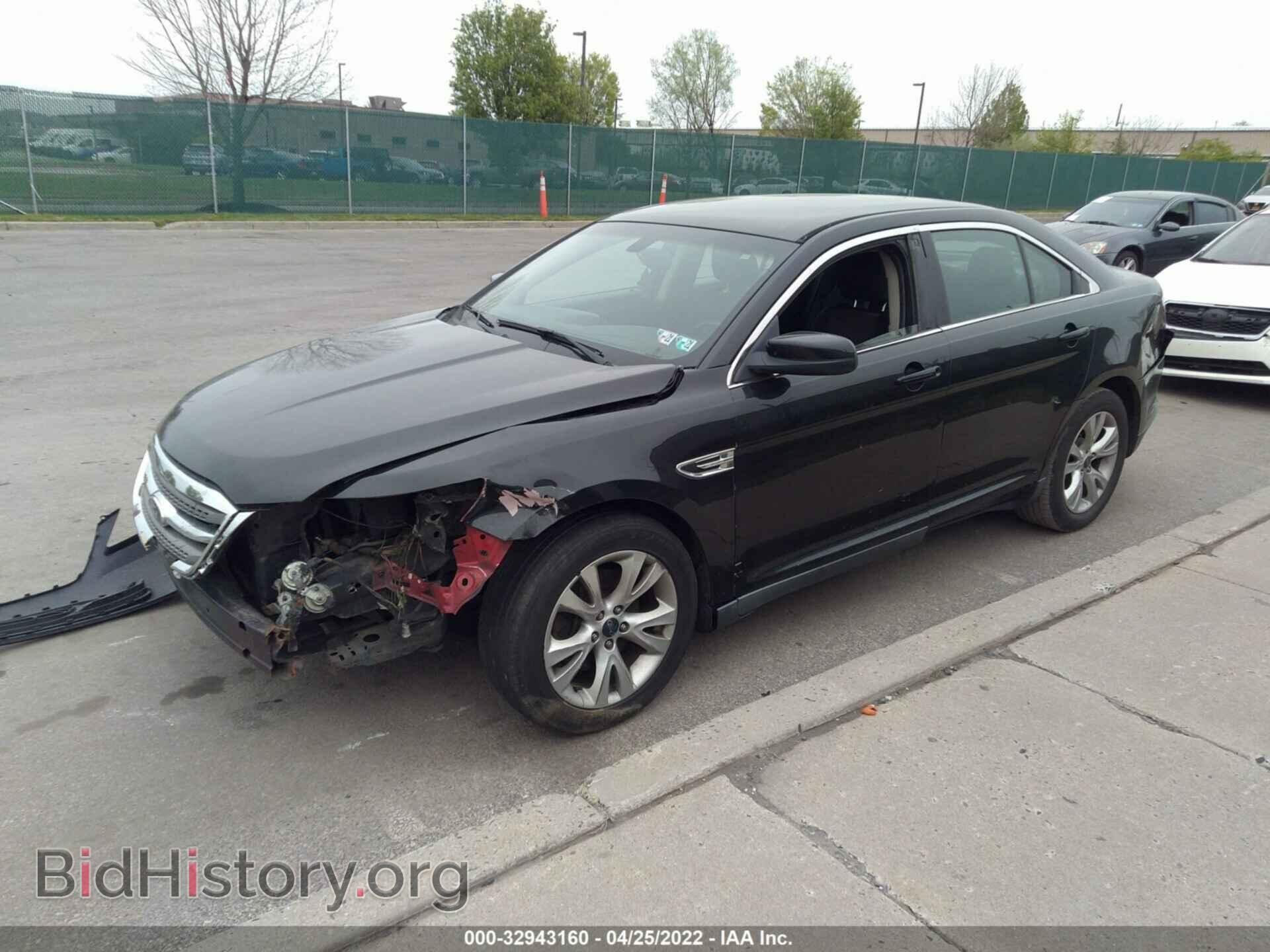 2011 FORD TAURUS - VIN: 1FAHP2HW1BG143154 - Фото 2