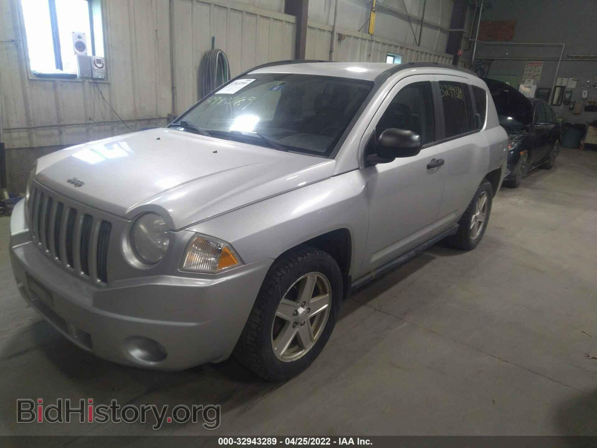 2007 JEEP COMPASS - VIN: 1J8FF47WX7D396671 - Фото 2