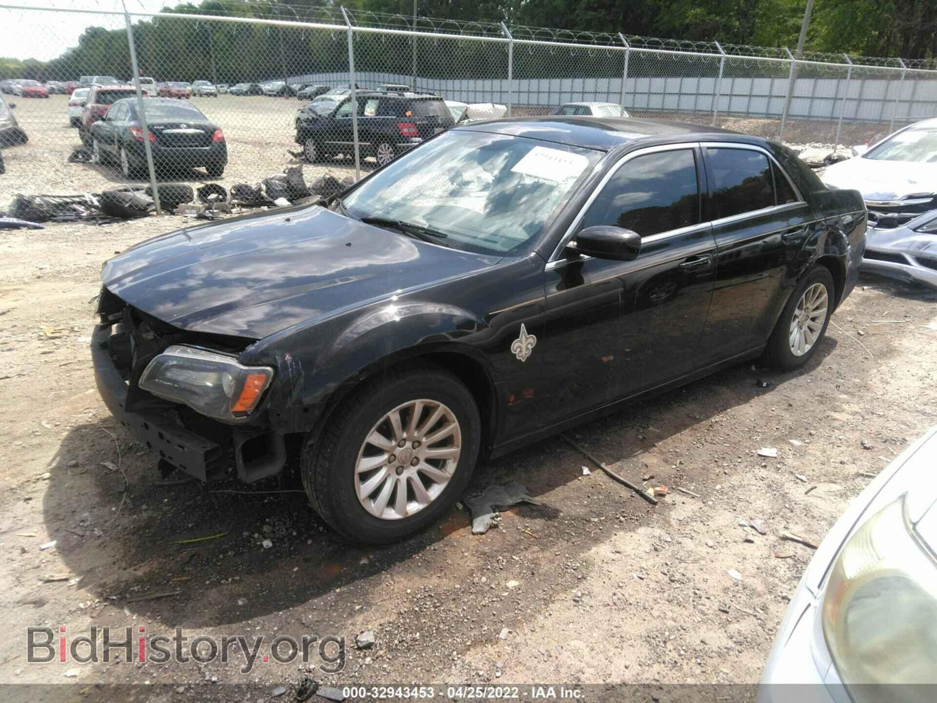 2013 CHRYSLER 300 - VIN: 2C3CCAAG6DH513362 - Фото 2