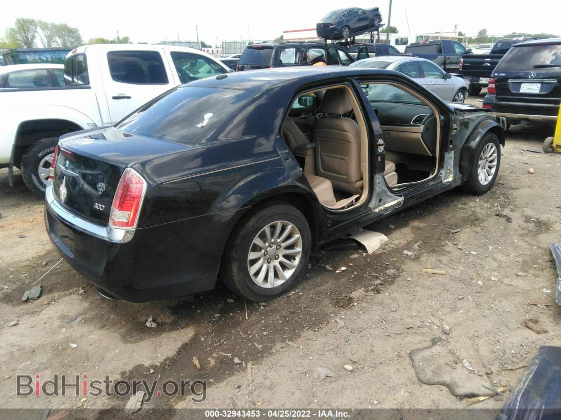 2013 CHRYSLER 300 - VIN: 2C3CCAAG6DH513362 - Фото 4