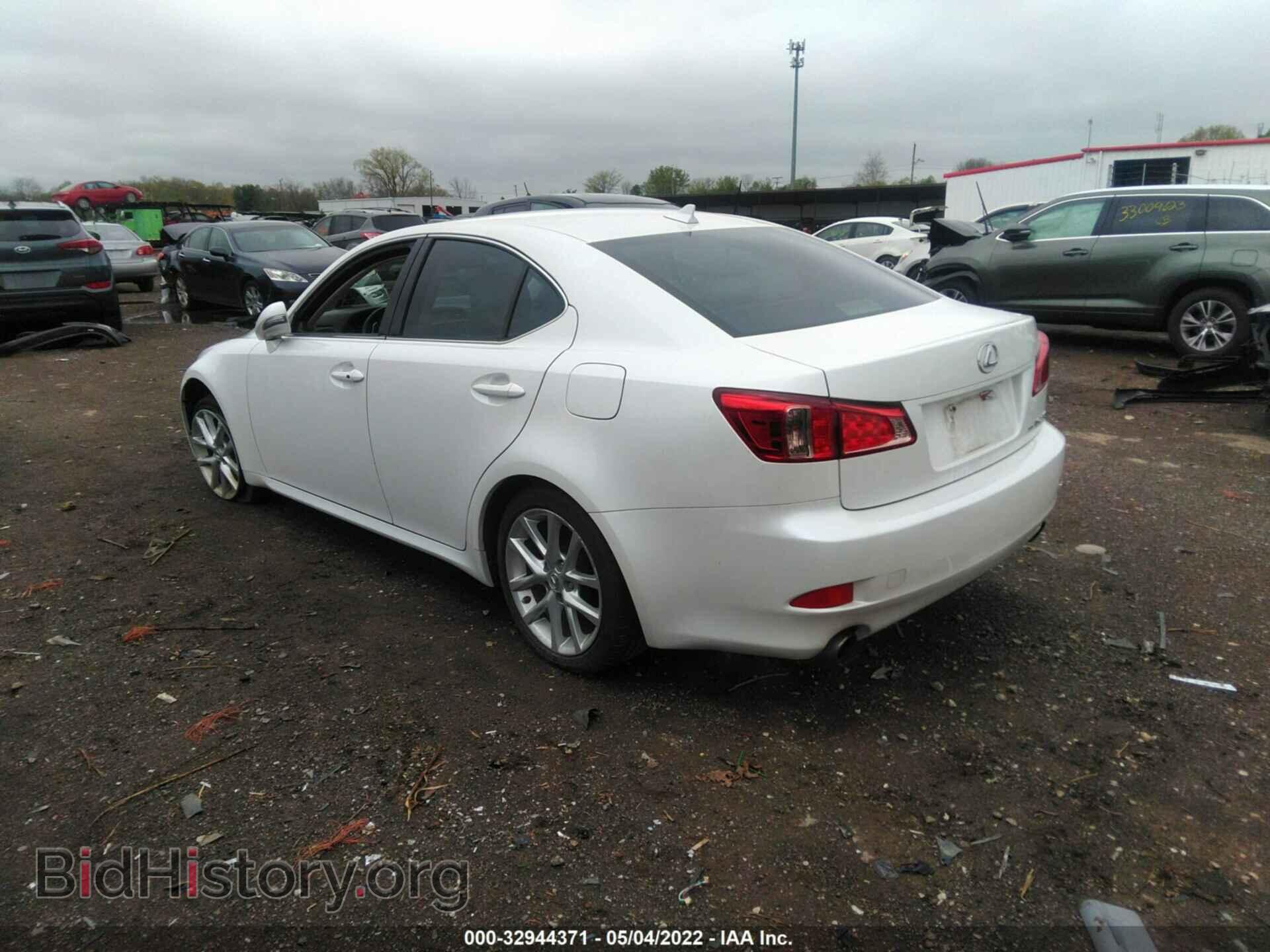 2011 LEXUS IS 250 - VIN: JTHCF5C23B5045699 - Фото 3