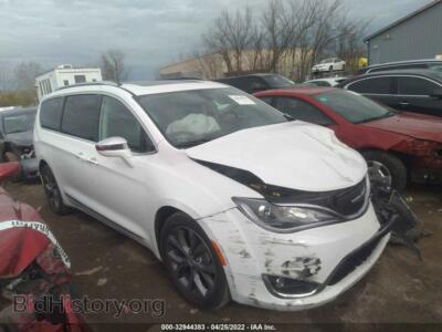 2019 Chrysler PACIFICA Limited, white — VIN 2C4RC1GG4KR628255, IAAI