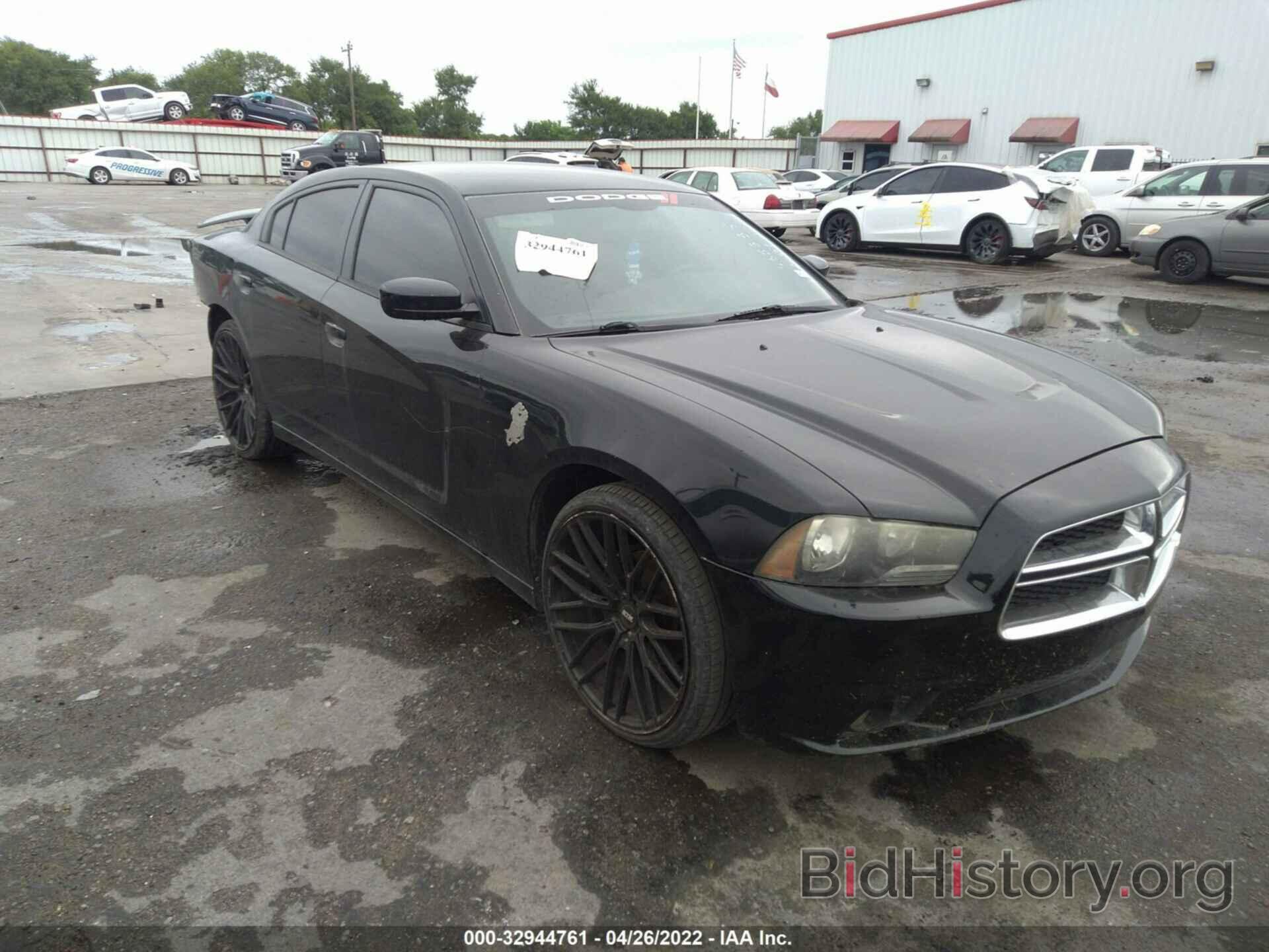 Photo 2C3CDXBG5DH688880 - DODGE CHARGER 2013