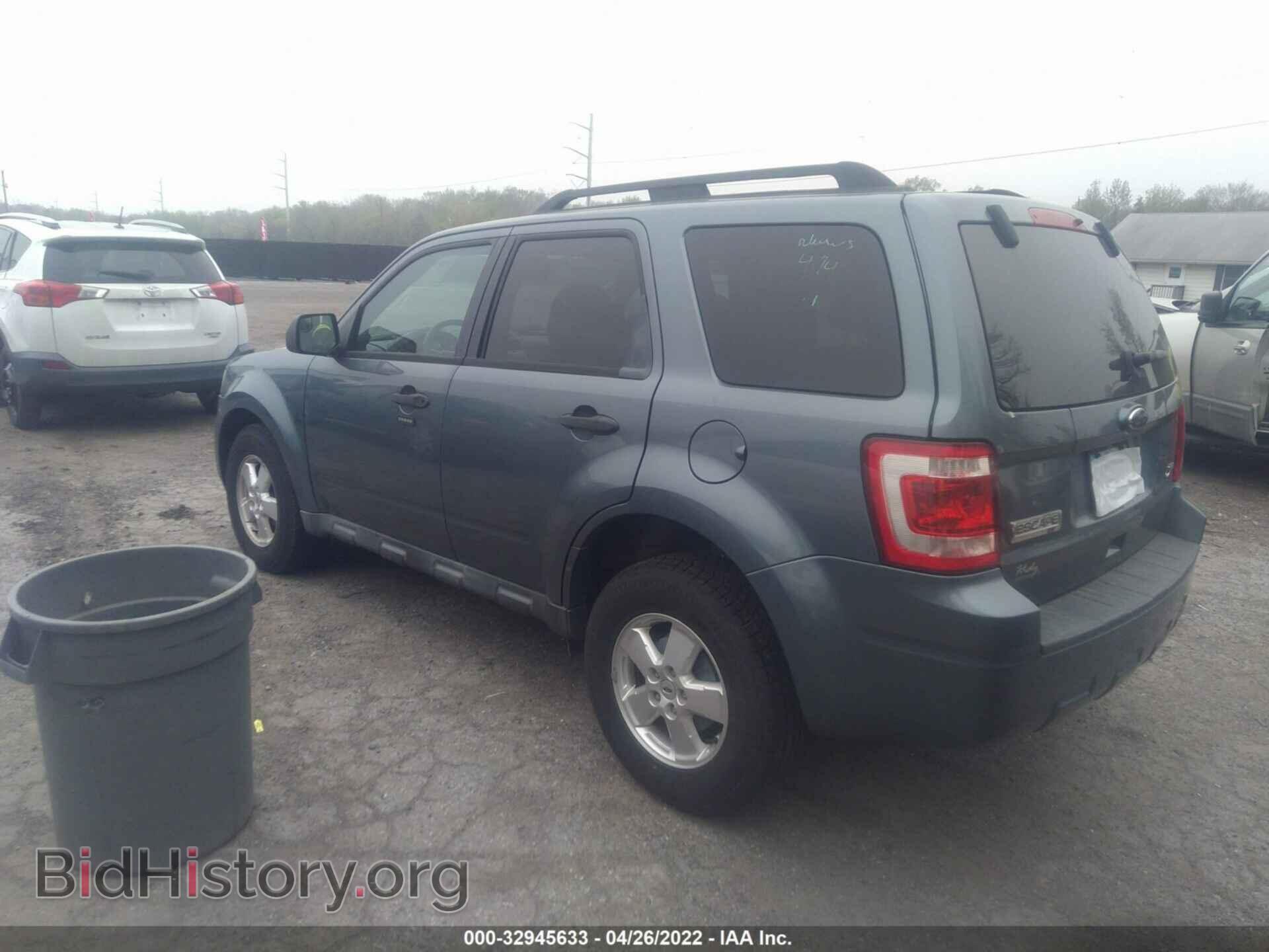 2011 FORD ESCAPE - VIN: 1FMCU0DG9BKA26592 - Фото 3