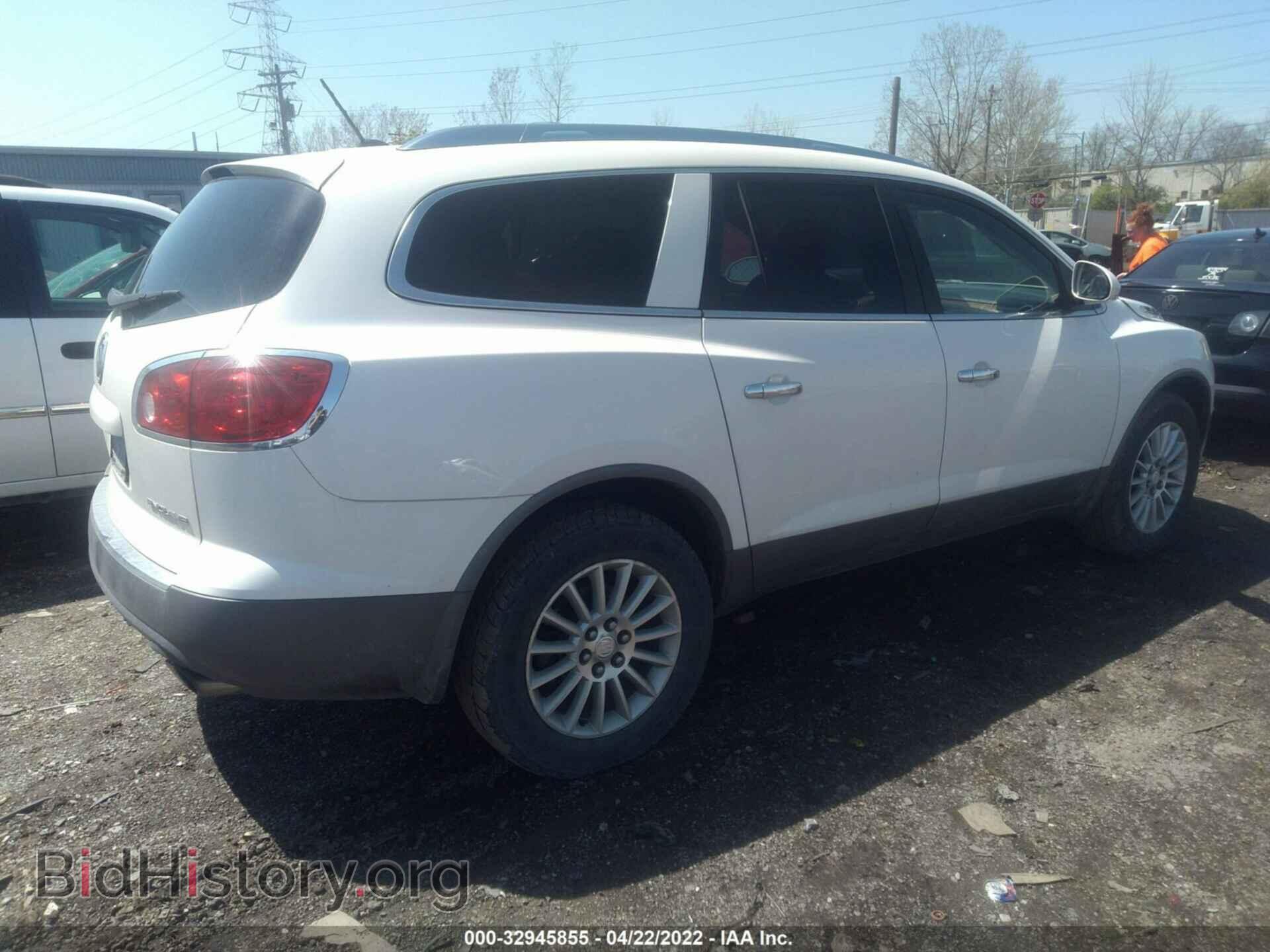 2011 BUICK ENCLAVE - VIN: 5GAKRAED9BJ240954 - Фото 4