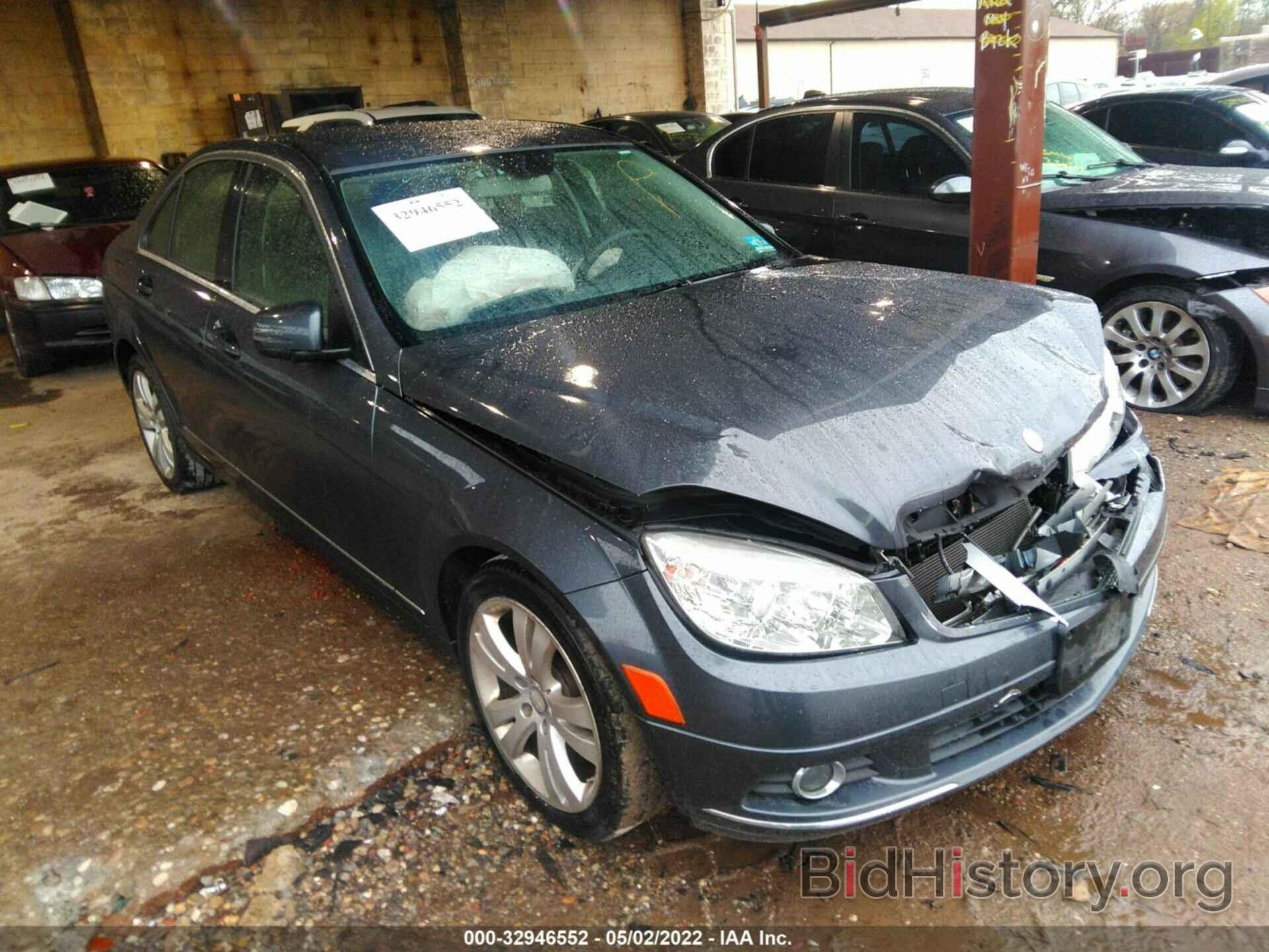 Photo WDDGF8BB7BR150170 - MERCEDES-BENZ C-CLASS 2011