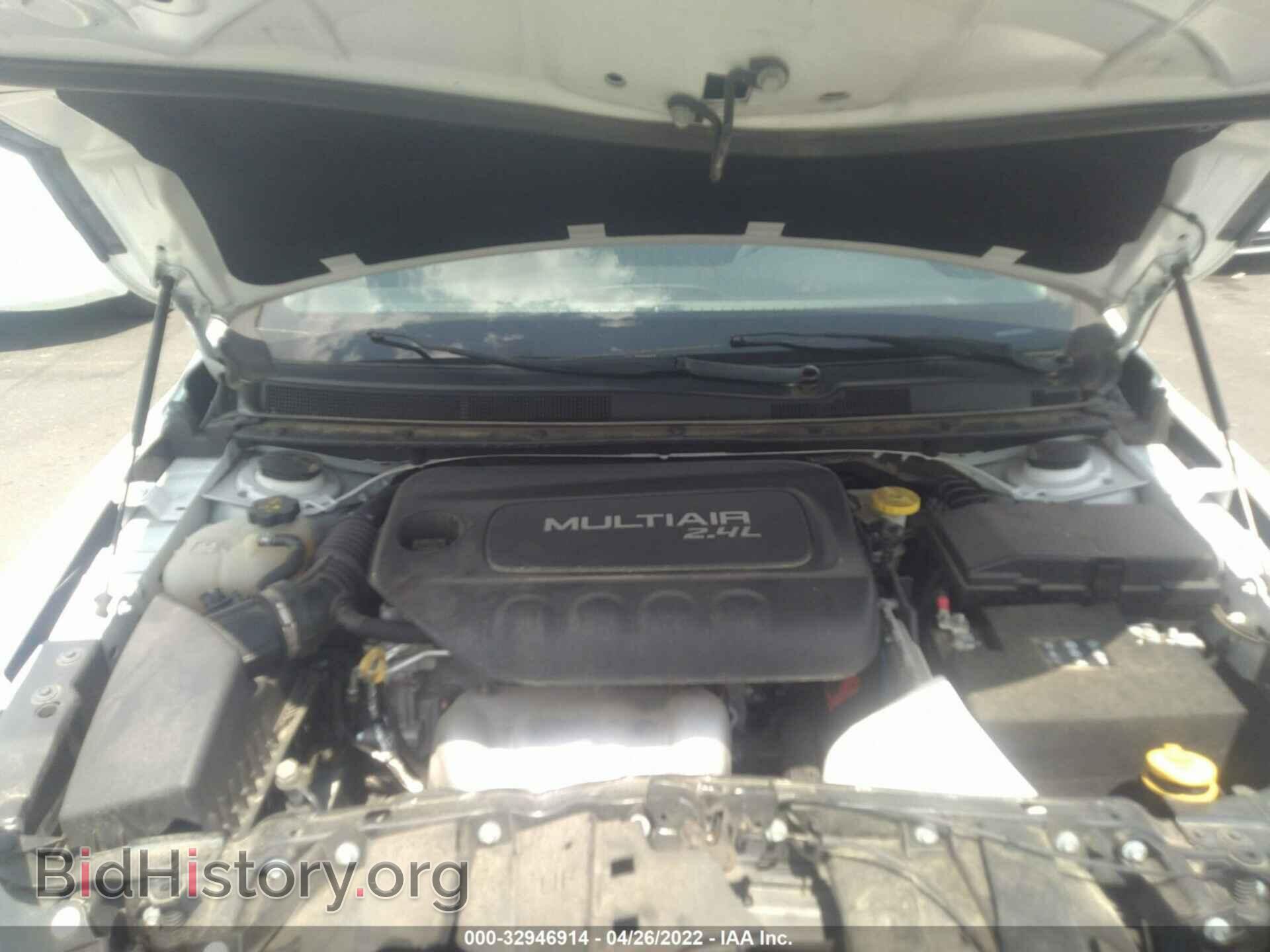 2017 CHRYSLER 200 - VIN: 1C3CCCAB3HN512294 - Фото 10