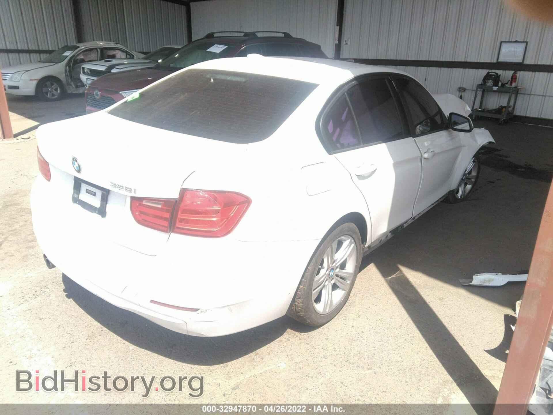 2012 BMW 3 SERIES - VIN: WBA3A5C55CF349085 - Фото 4