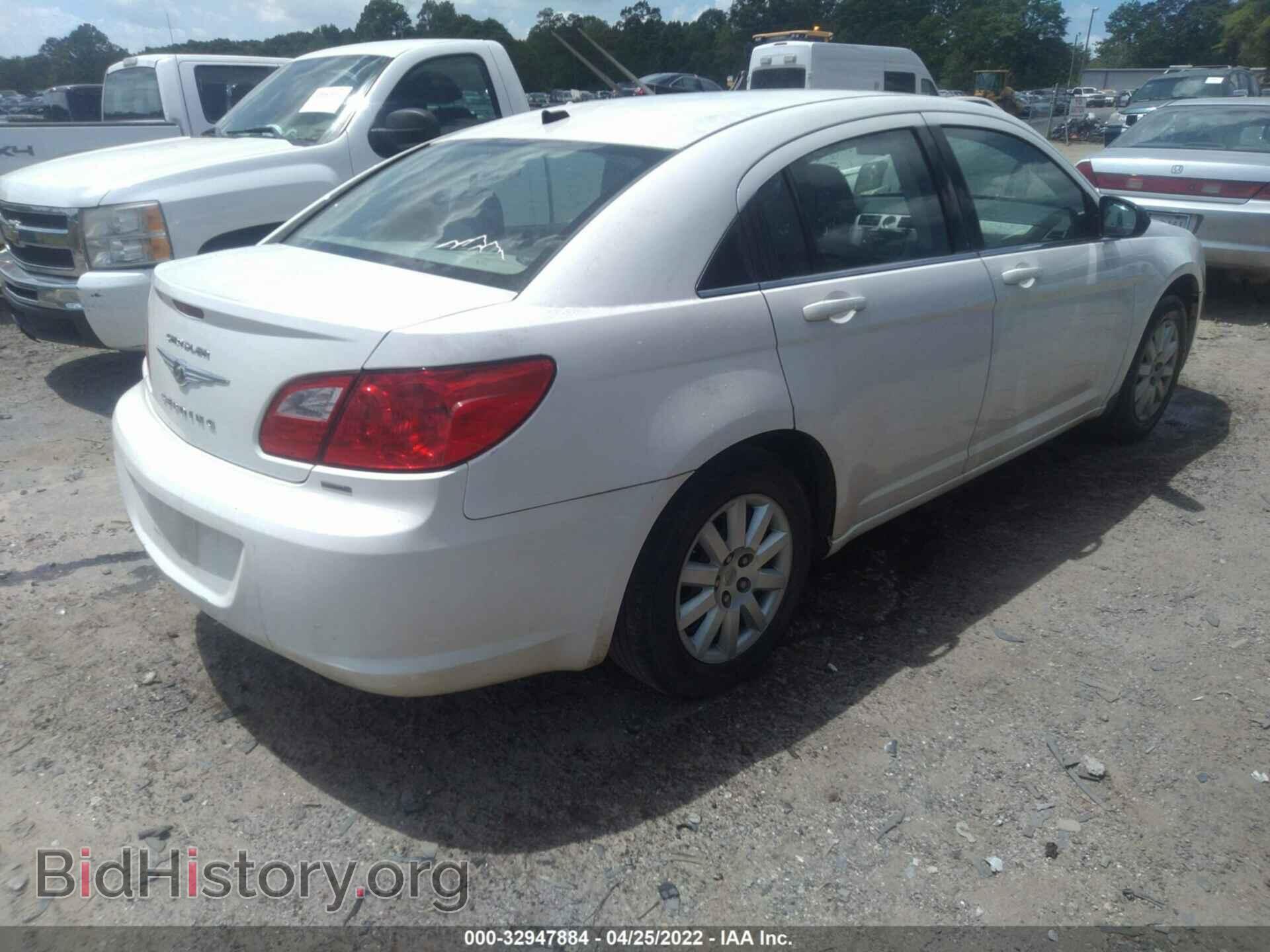 2010 CHRYSLER SEBRING - VIN: 1C3CC4FB8AN148040 - Фото 4