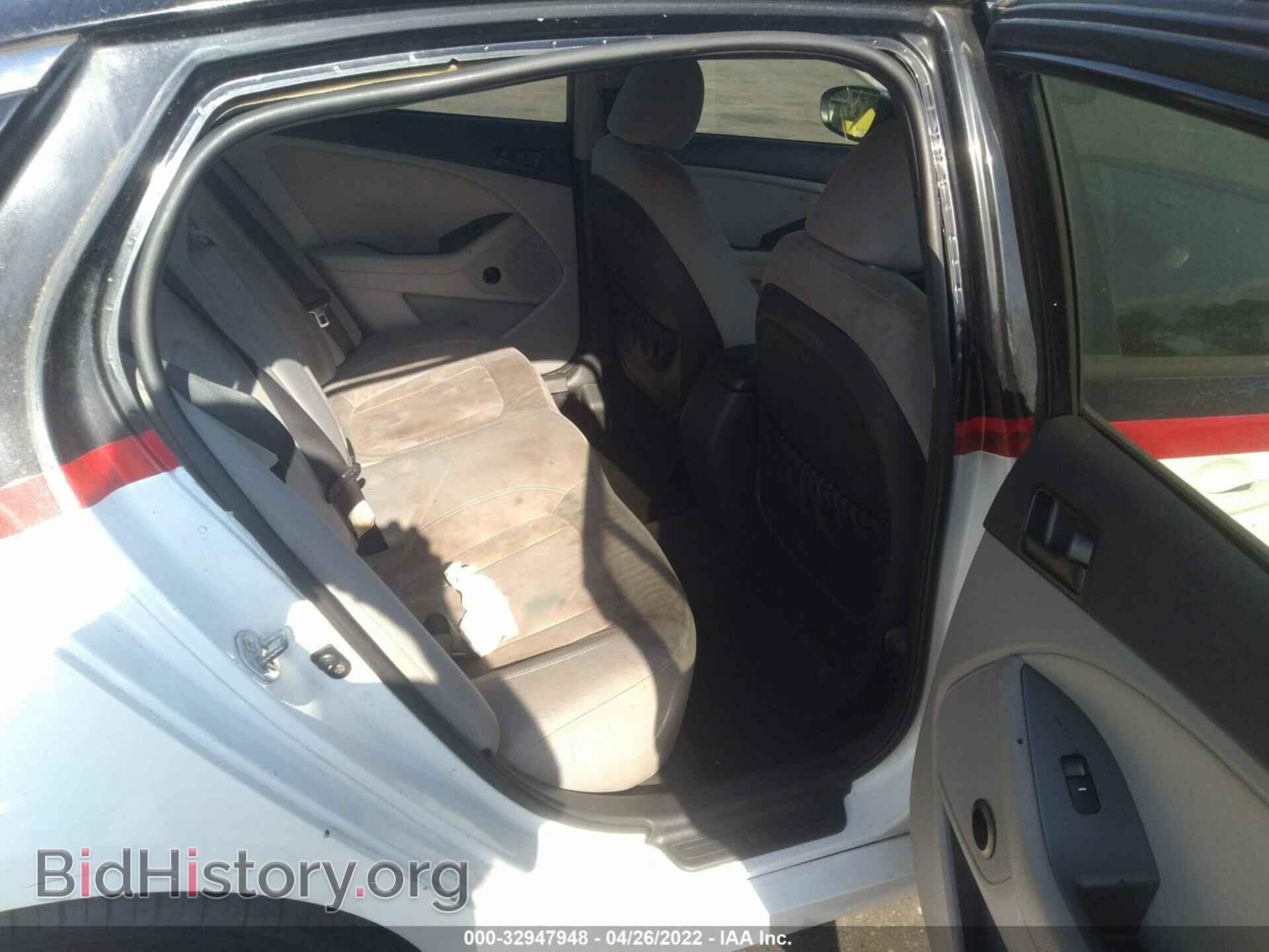 2011 KIA OPTIMA - VIN: KNAGM4A76B5158920 - Photo 8