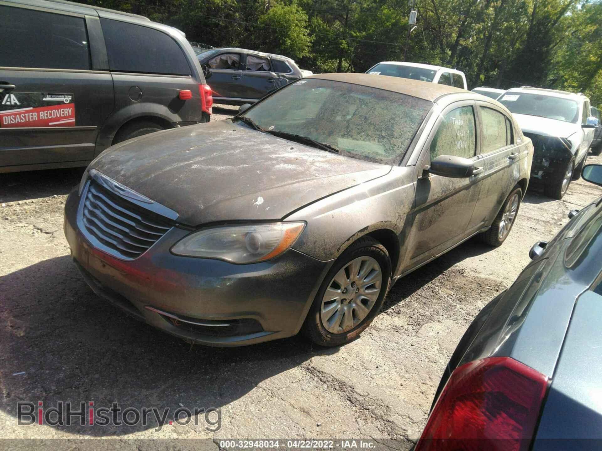2012 CHRYSLER 200 - VIN: 1C3CCBAB3CN319100 - Photo 2