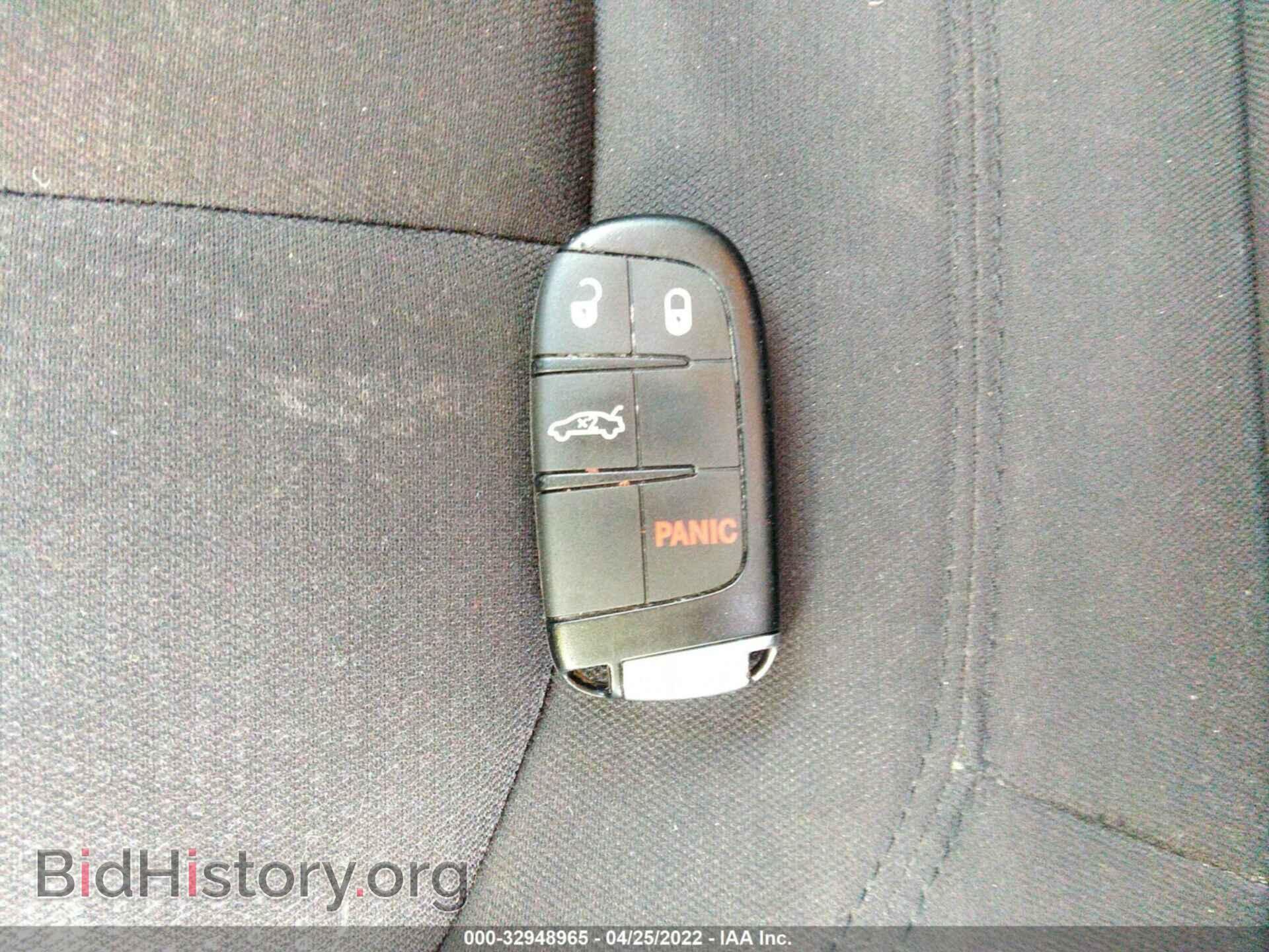 2015 CHRYSLER 200 - VIN: 1C3CCCAB5FN646740 - Фото 11