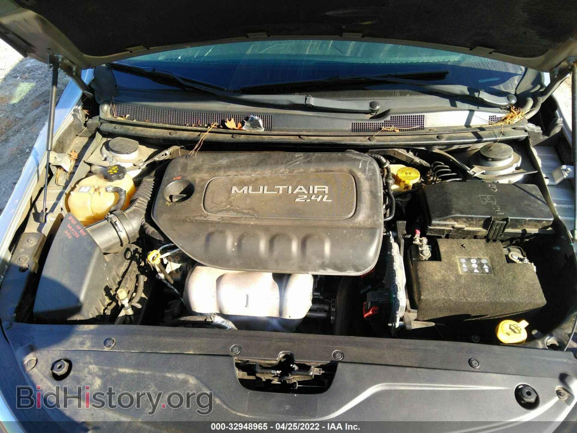 2015 CHRYSLER 200 - VIN: 1C3CCCAB5FN646740 - Фото 10