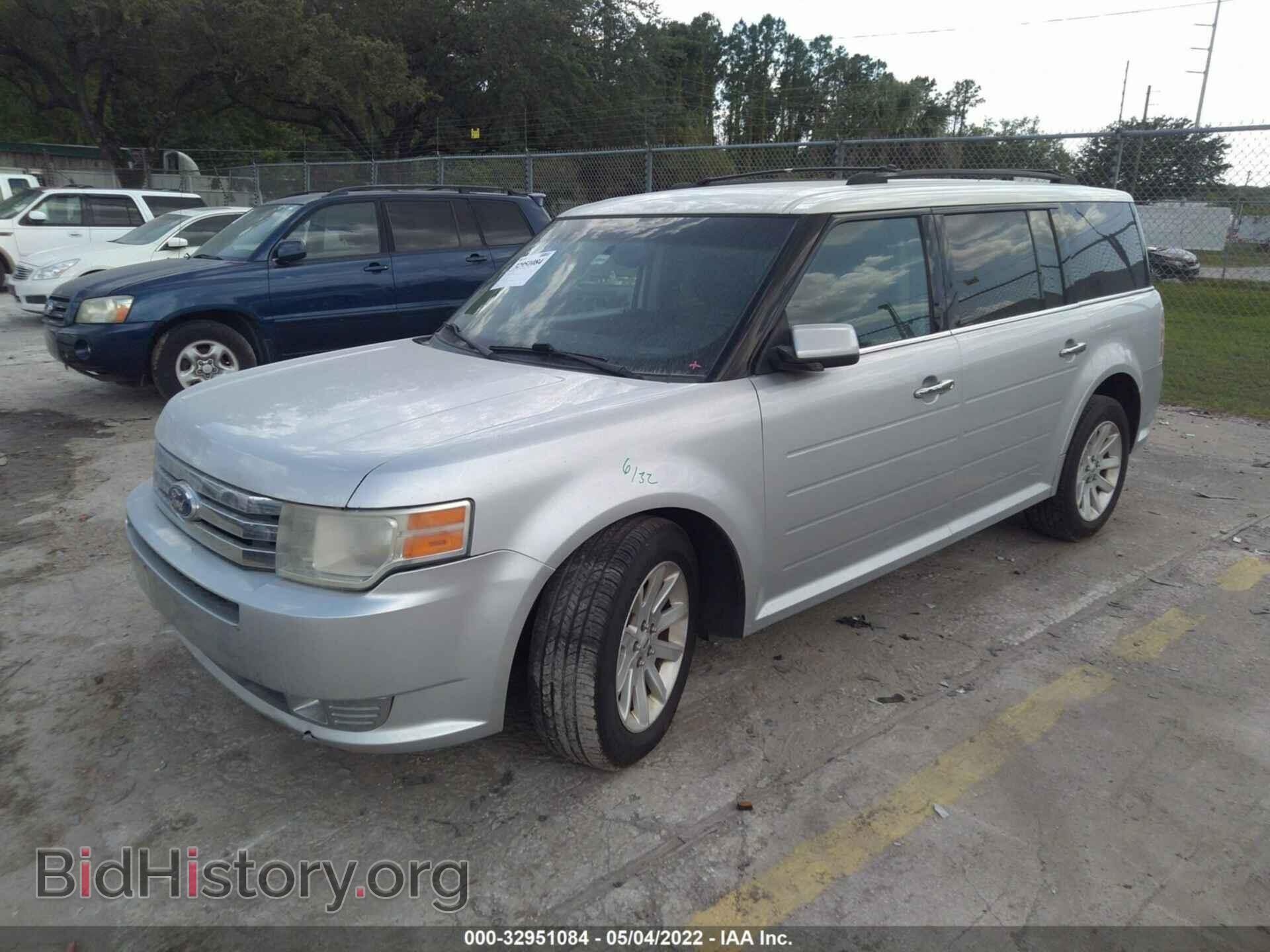 2011 FORD FLEX - VIN: 2FMGK5CC1BBD10182 - Photo 2