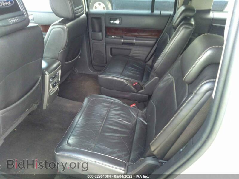 2011 Ford FLEX (VIN 2FMGK5CC1BBD10182) — фото 8 из 11