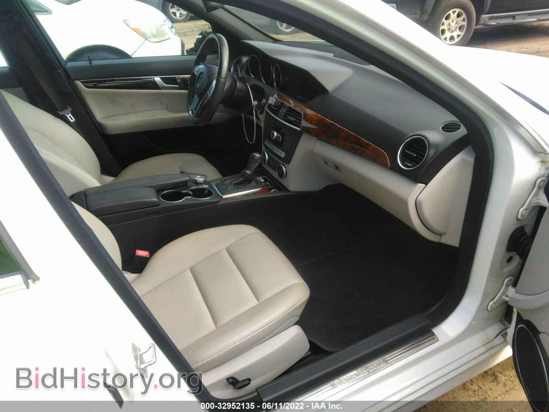 2013 MERCEDES-BENZ C-CLASS - VIN: WDDGF4HB8DA802554 - Фото 5