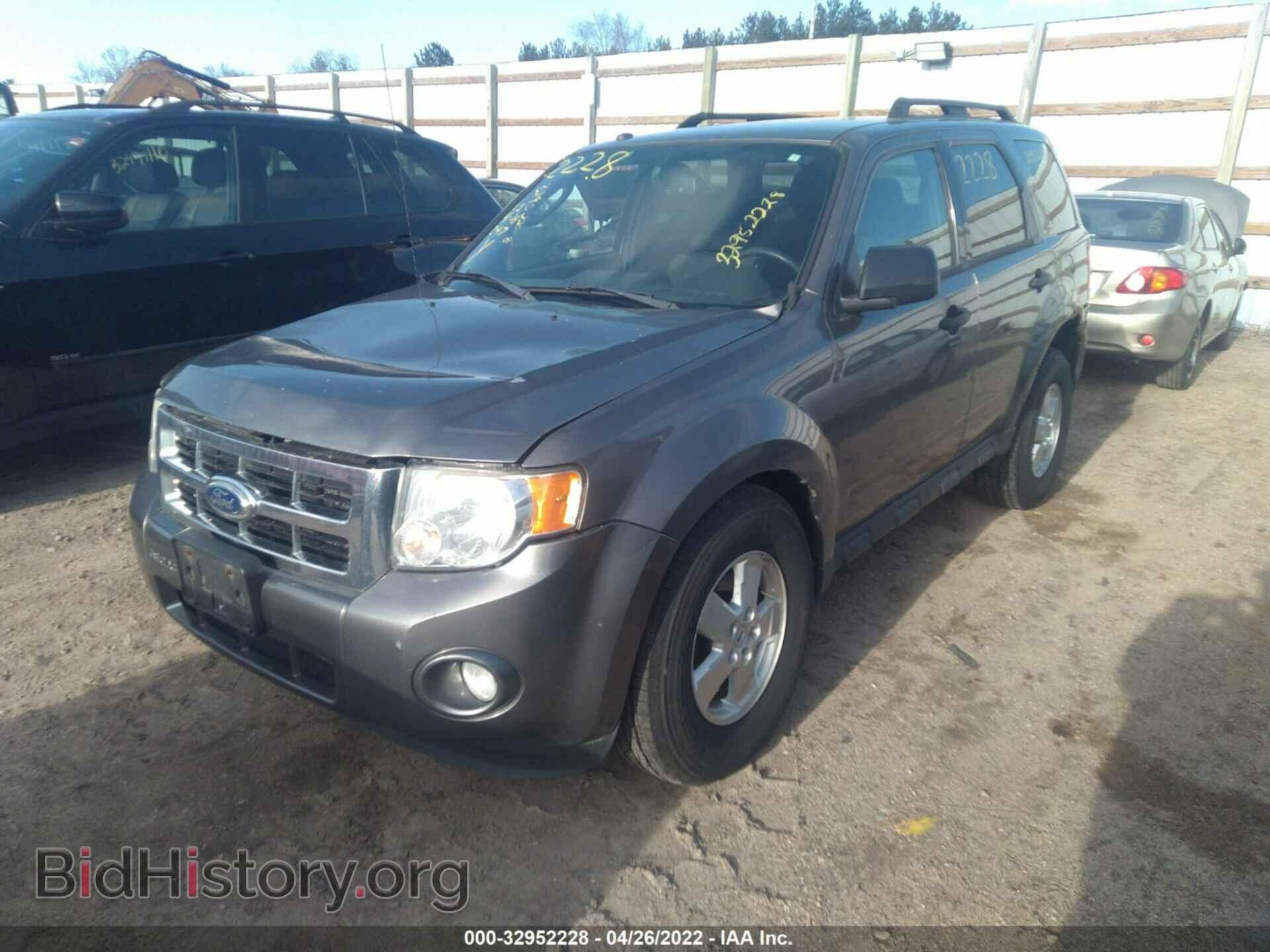 2011 FORD ESCAPE - VIN: 1FMCU9D72BKB34380 - Photo 2