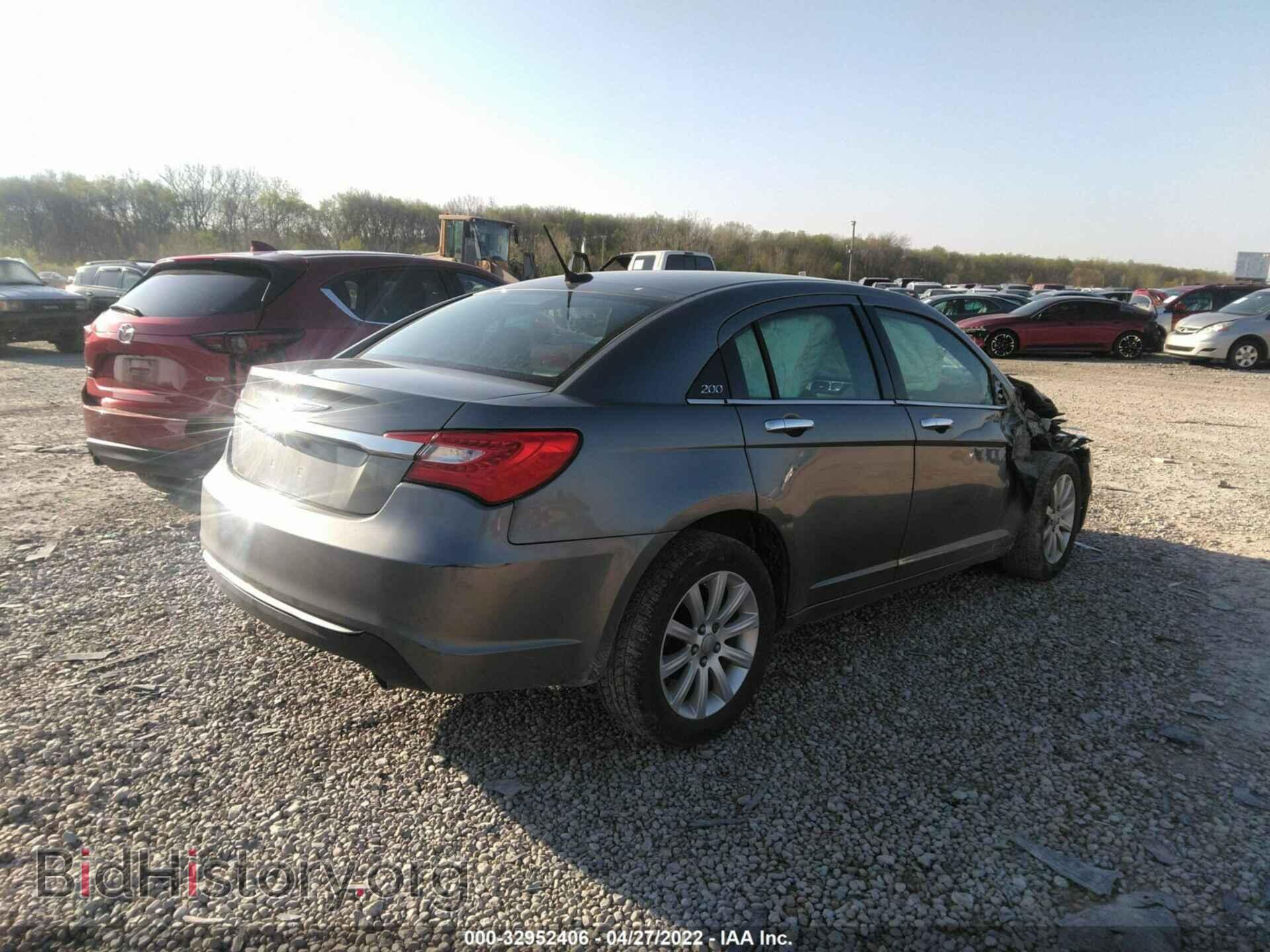 2013 CHRYSLER 200 - VIN: 1C3CCBCG2DN509402 - Photo 4