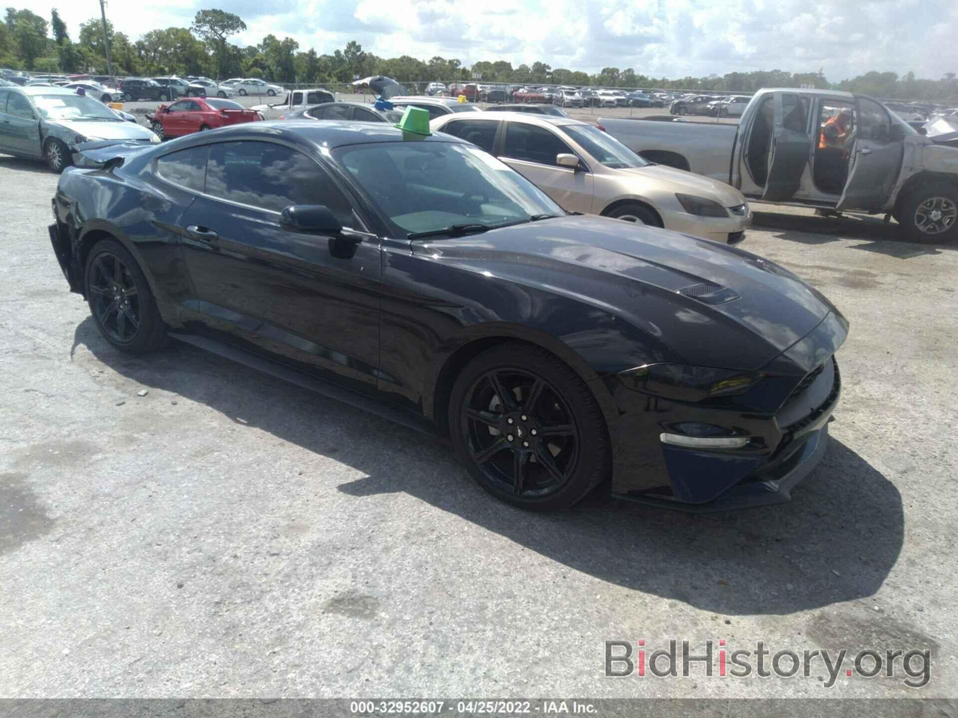 Photo 1FA6P8TH9L5123489 - FORD MUSTANG 2020