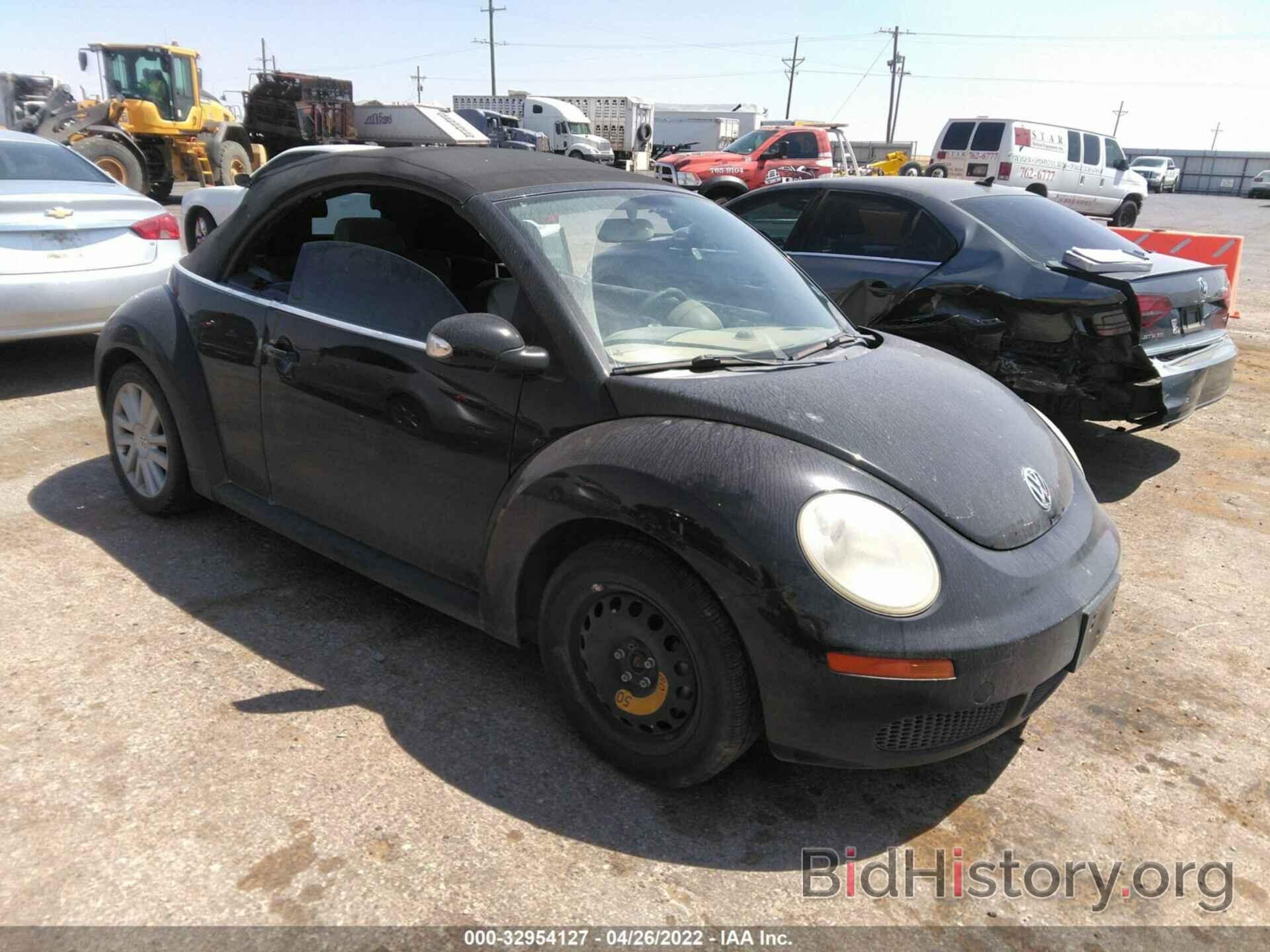 Photo 3VWRF31Y08M412310 - VOLKSWAGEN NEW BEETLE CONVERTIBLE 2008