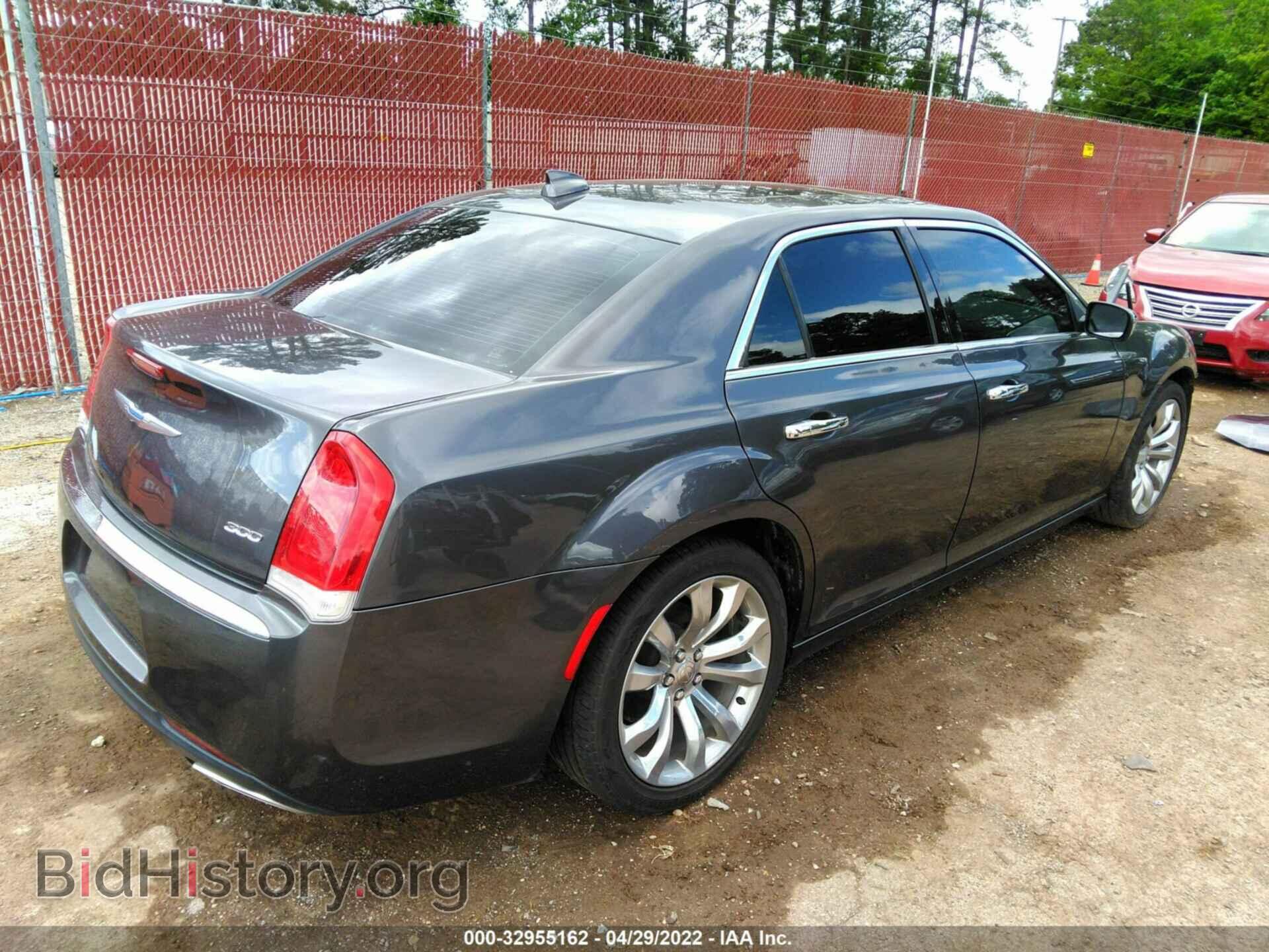 2019 CHRYSLER 300 - VIN: 2C3CCAEG8KH534284 - Фото 4