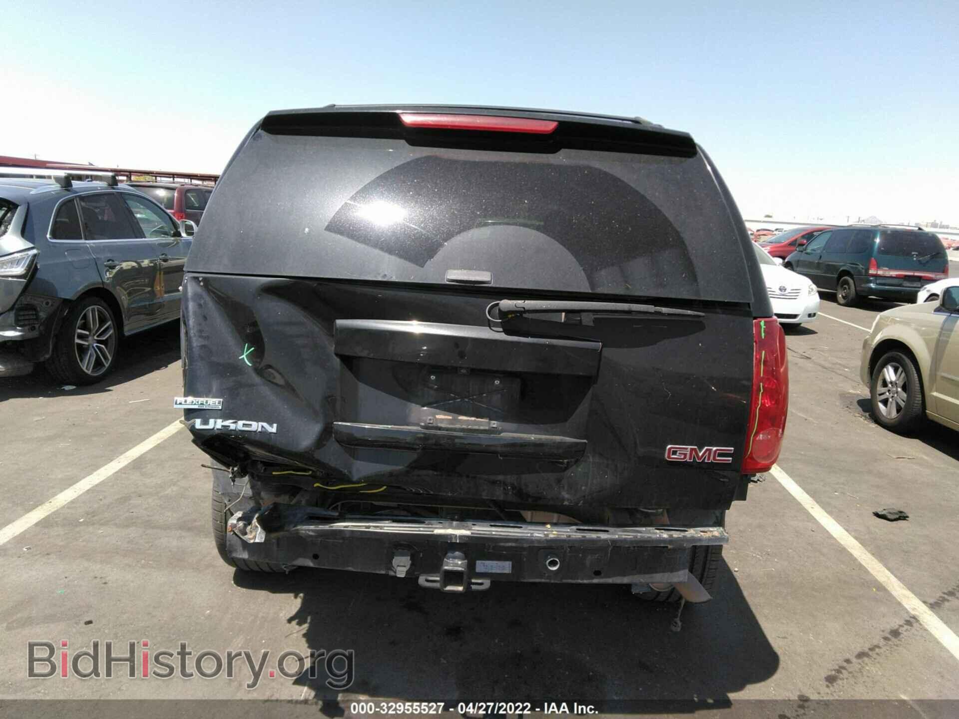 2011 GMC YUKON - VIN: 1GKS2CE05BR372191 - Photo 6