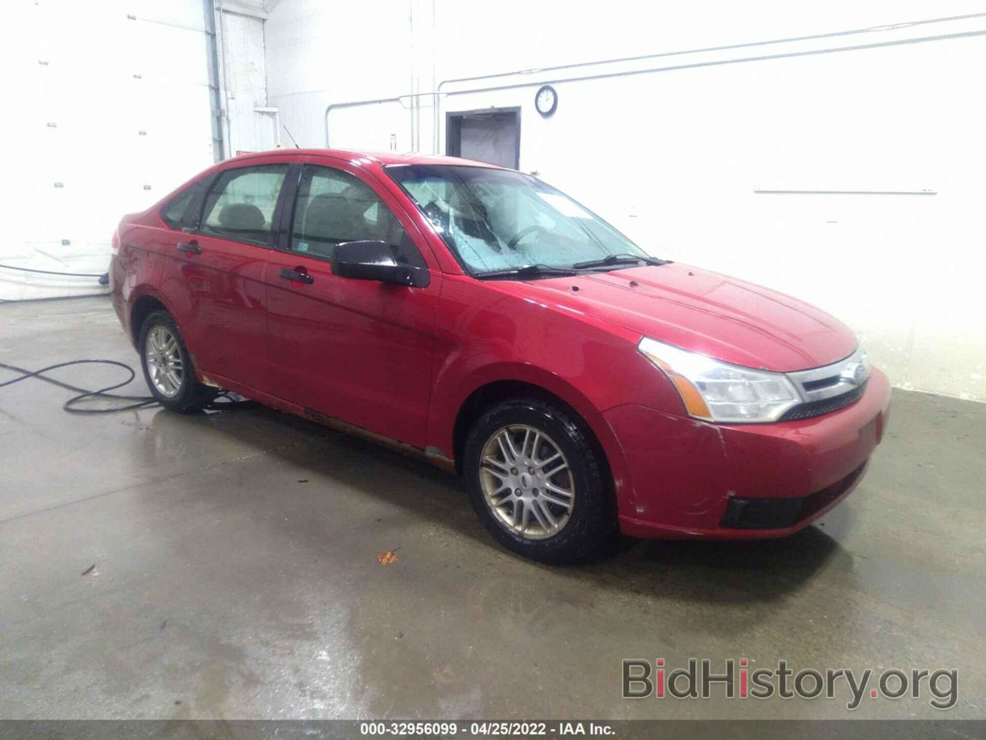 Photo 1FAHP35N49W166185 - FORD FOCUS 2009