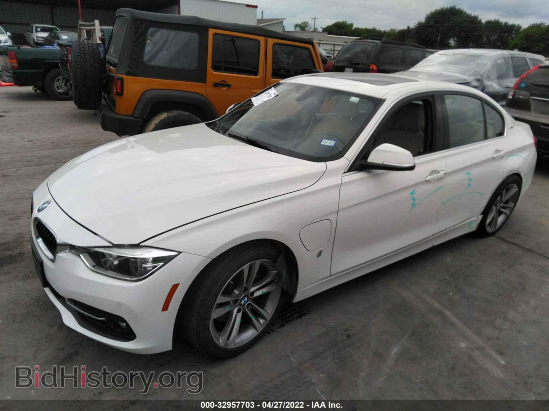 2017 BMW 3 SERIES - VIN: WBA8E1C33HA158688 - Фото 2