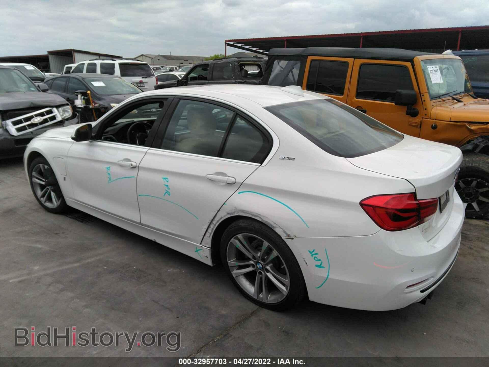 2017 BMW 3 SERIES - VIN: WBA8E1C33HA158688 - Фото 3