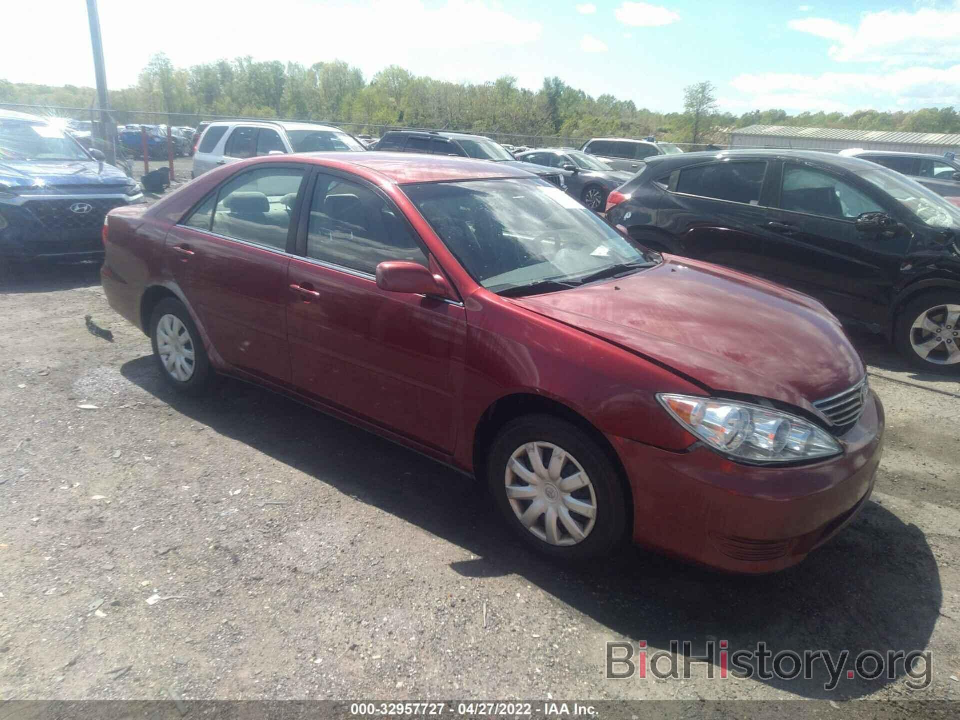 Photo 4T1BE30K16U149690 - TOYOTA CAMRY 2006